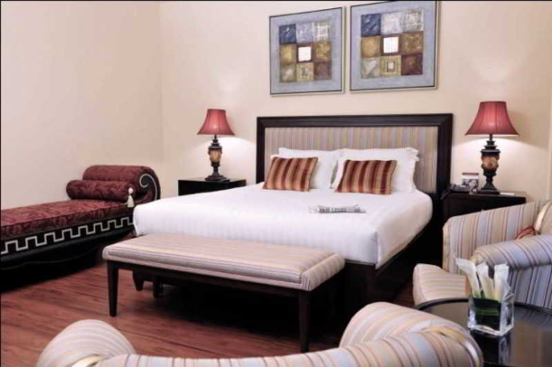 Al Safir Hotel & Tower