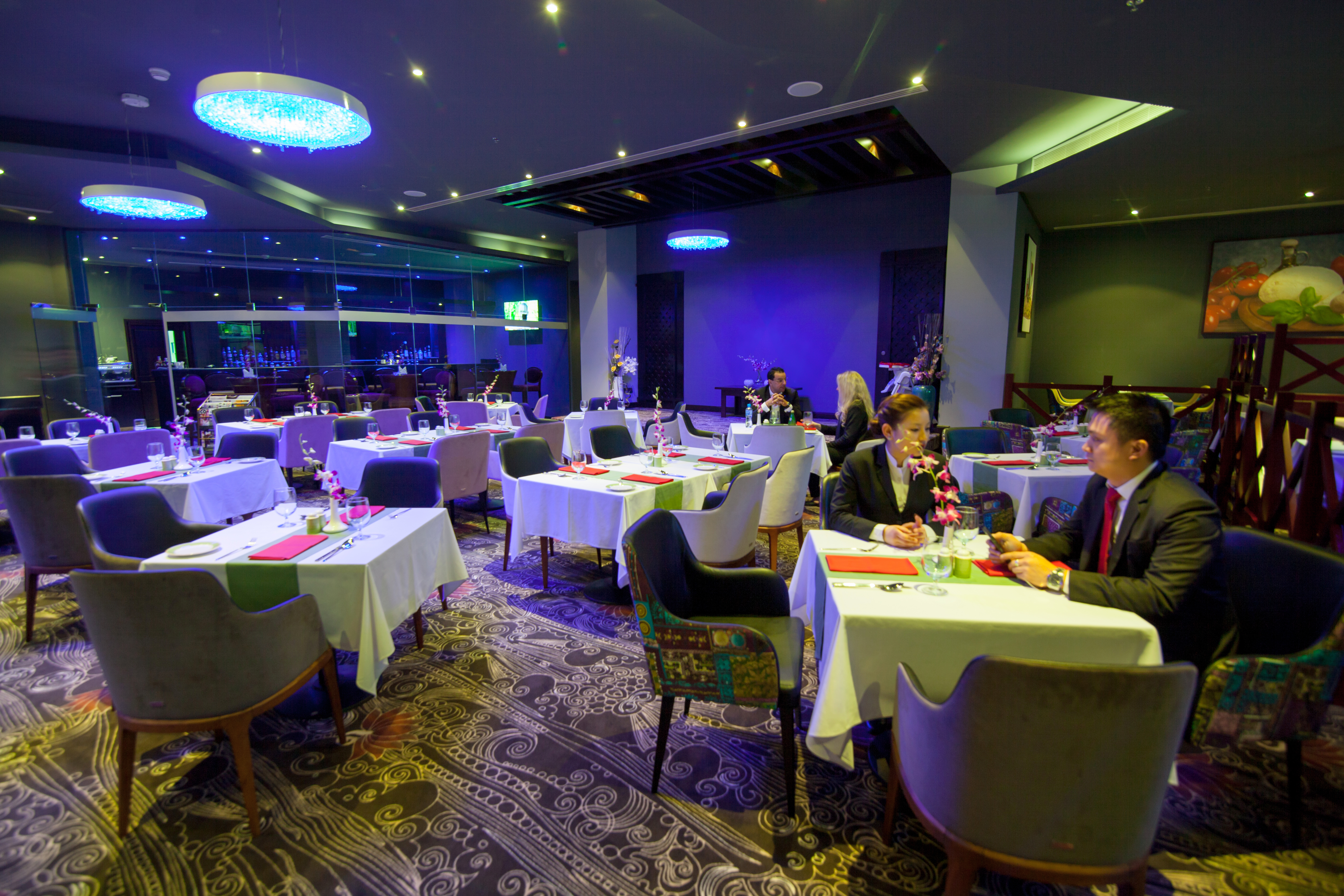 Atiram Premier Hotel