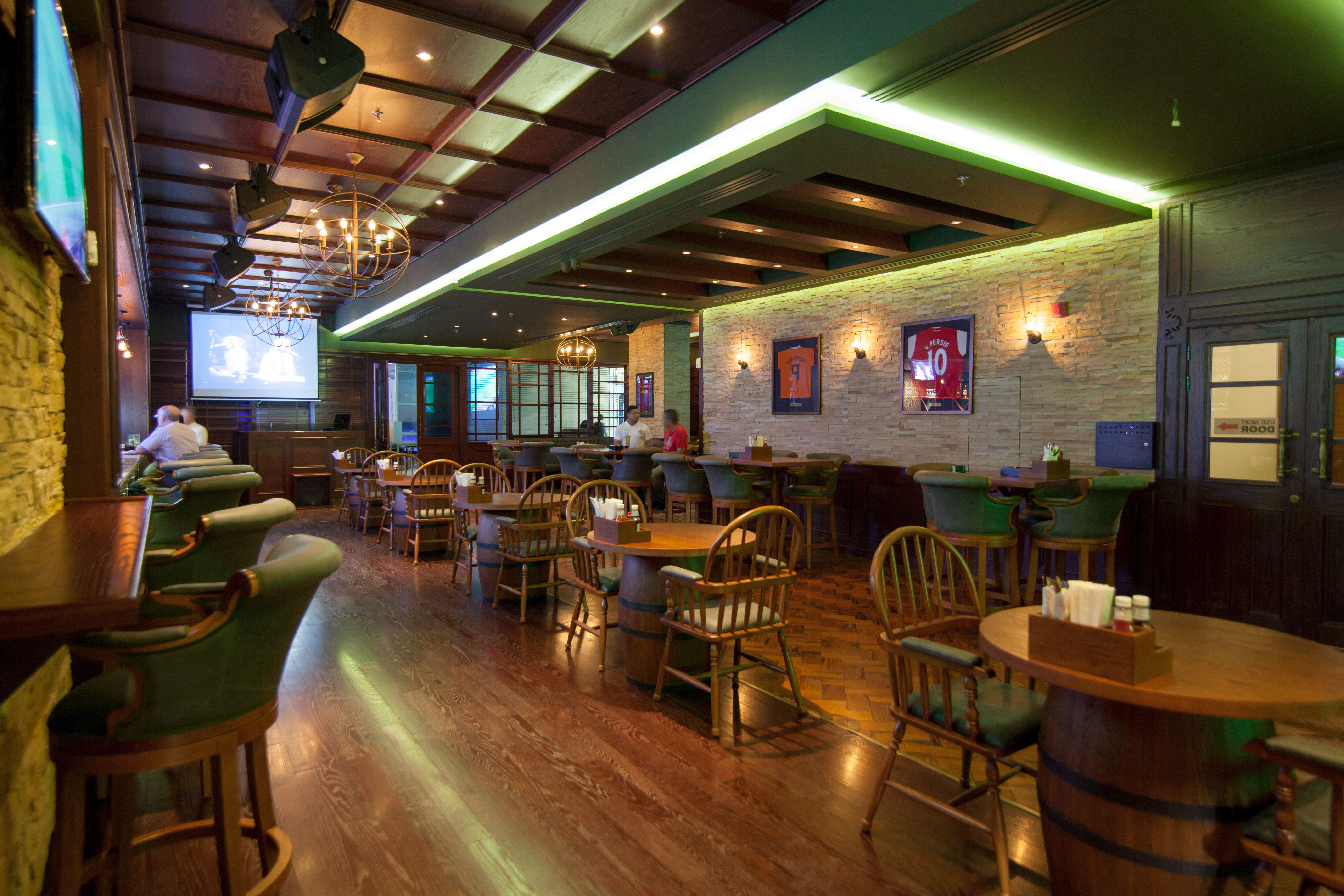 Atiram Premier Hotel