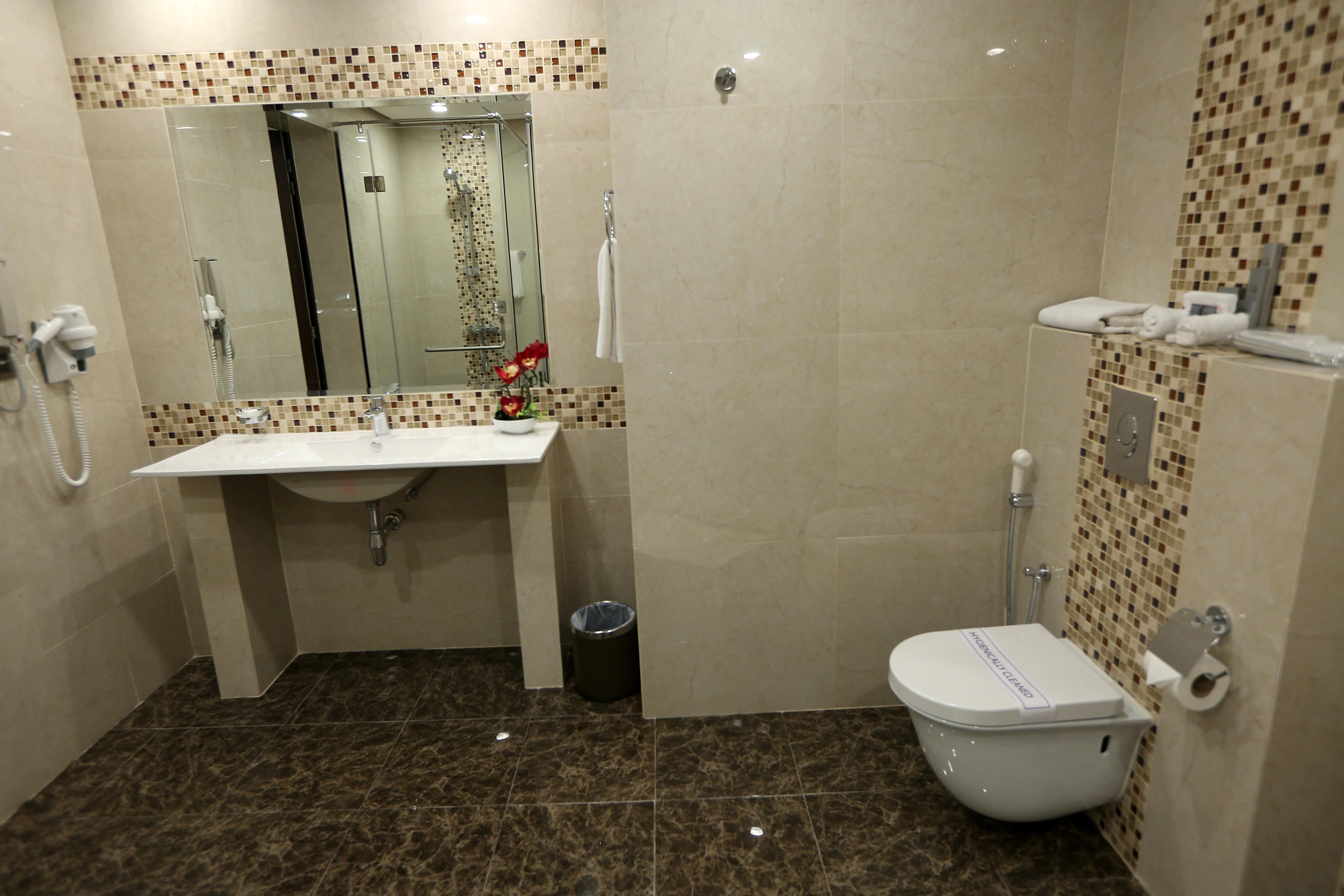 Atiram Premier Hotel