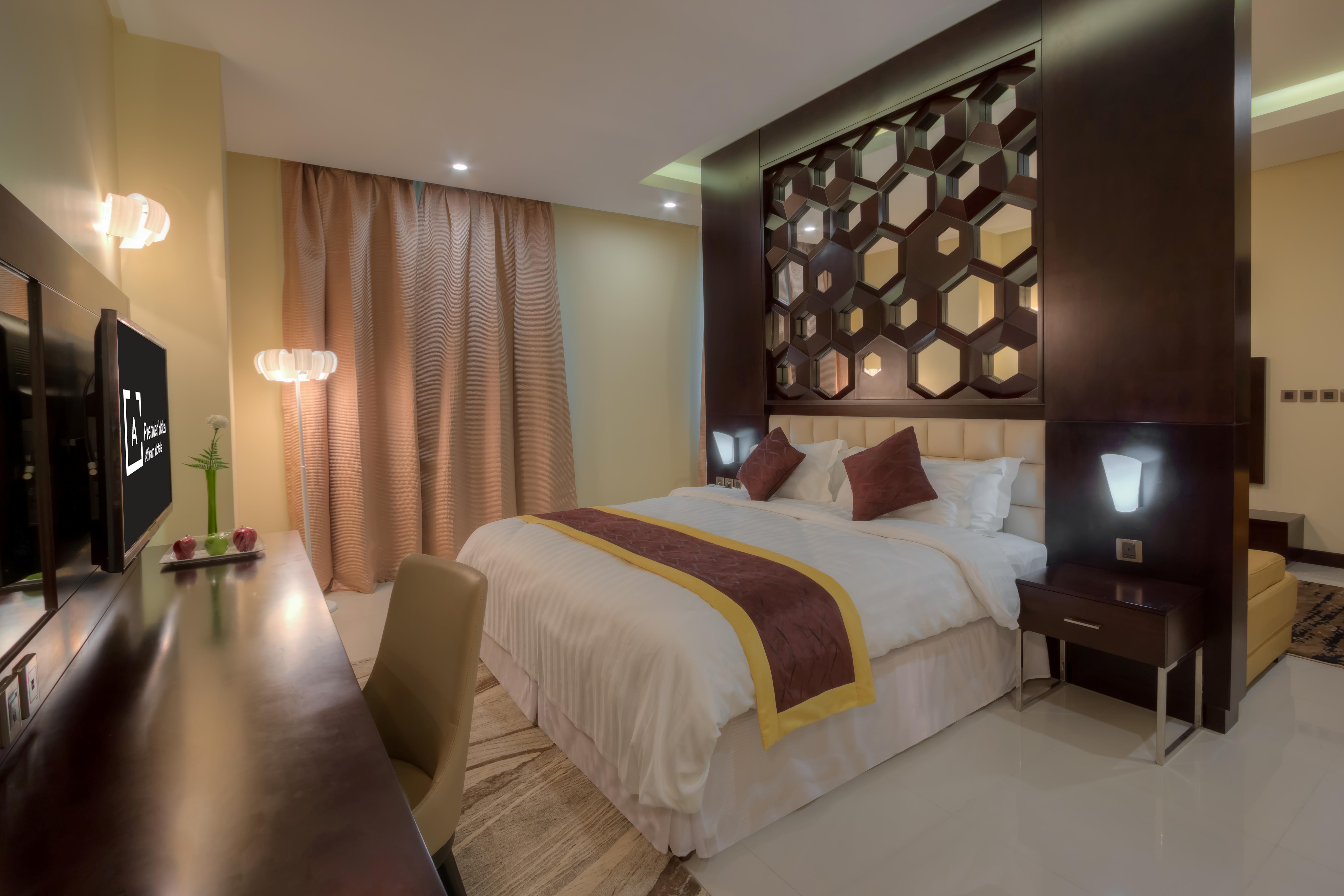 Atiram Premier Hotel