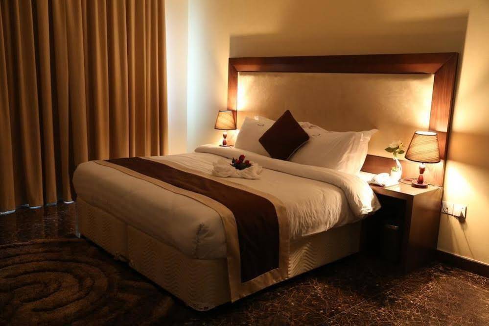Belle Tower Luxury Hotel Apartments
