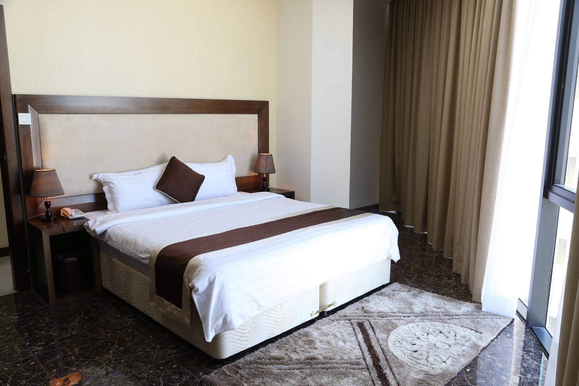 Belle Tower Luxury Hotel Apartments