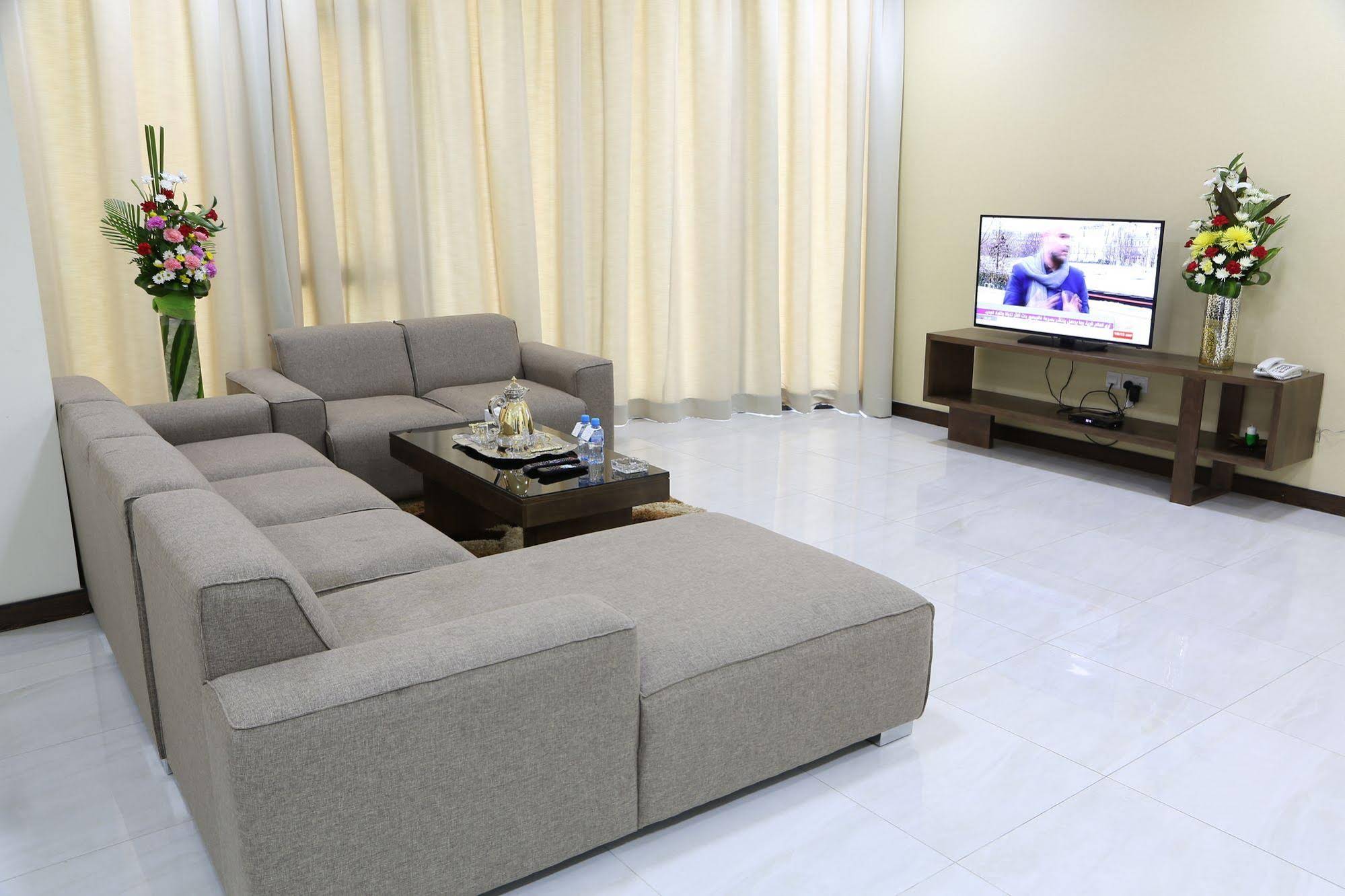 Belle Tower Luxury Hotel Apartments