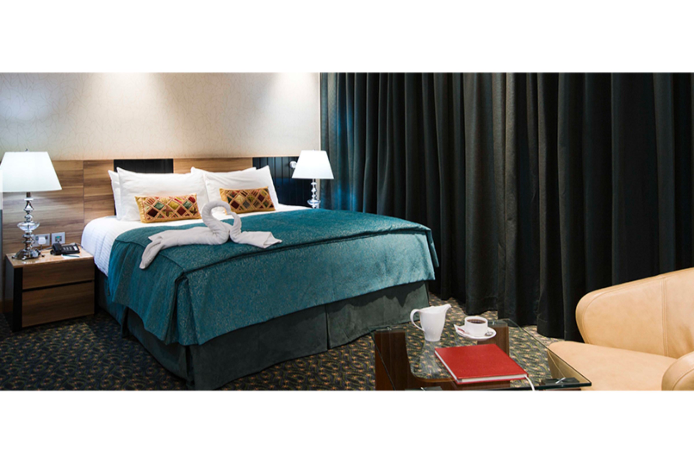 Elite Crystal Hotel