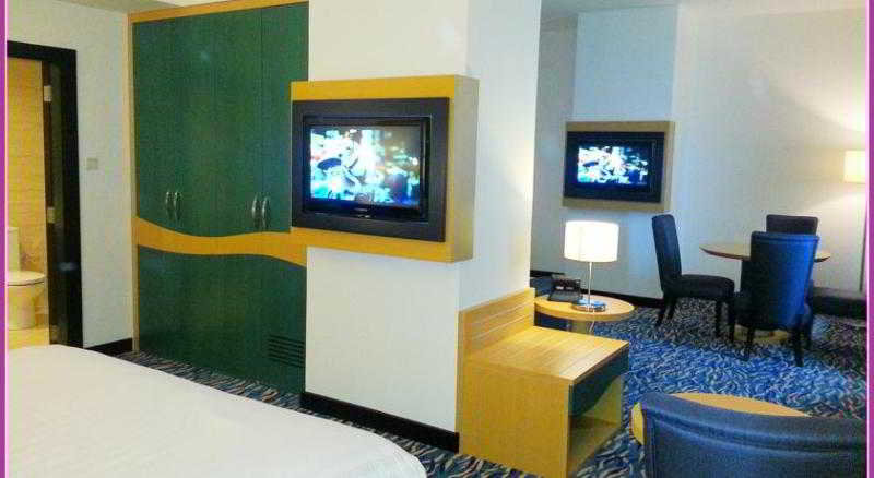 Harbour Suites Hotel