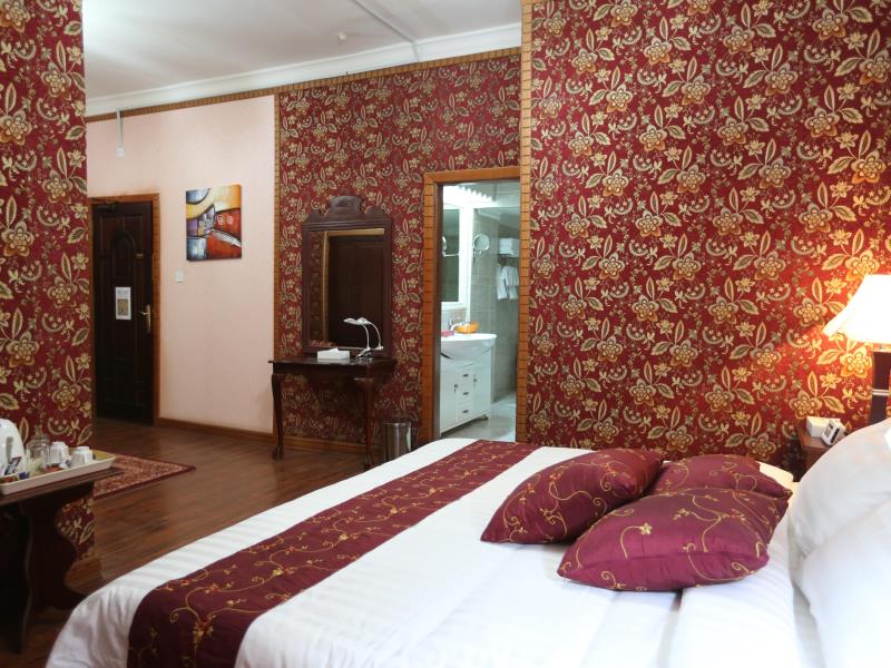 Moon Plaza Hotel