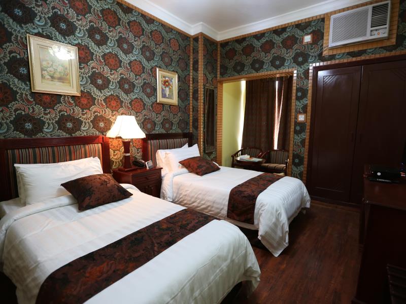 Moon Plaza Hotel