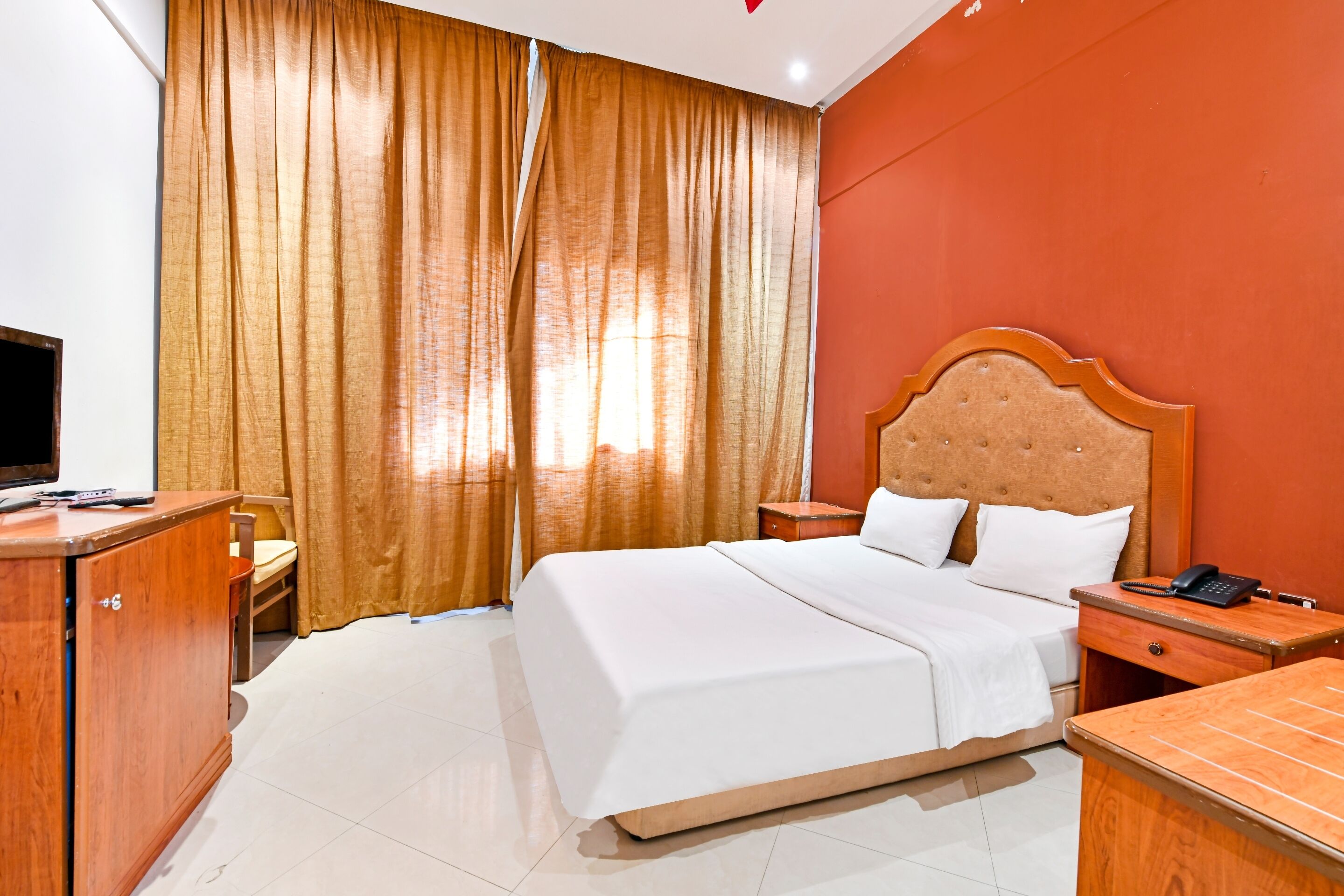 Riviera Hotel by OYO