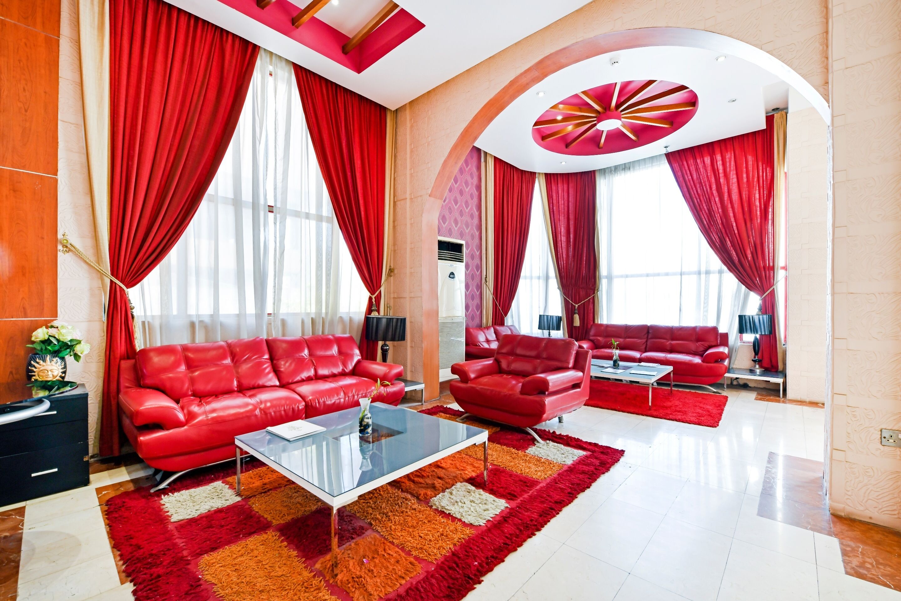 Riviera Hotel by OYO
