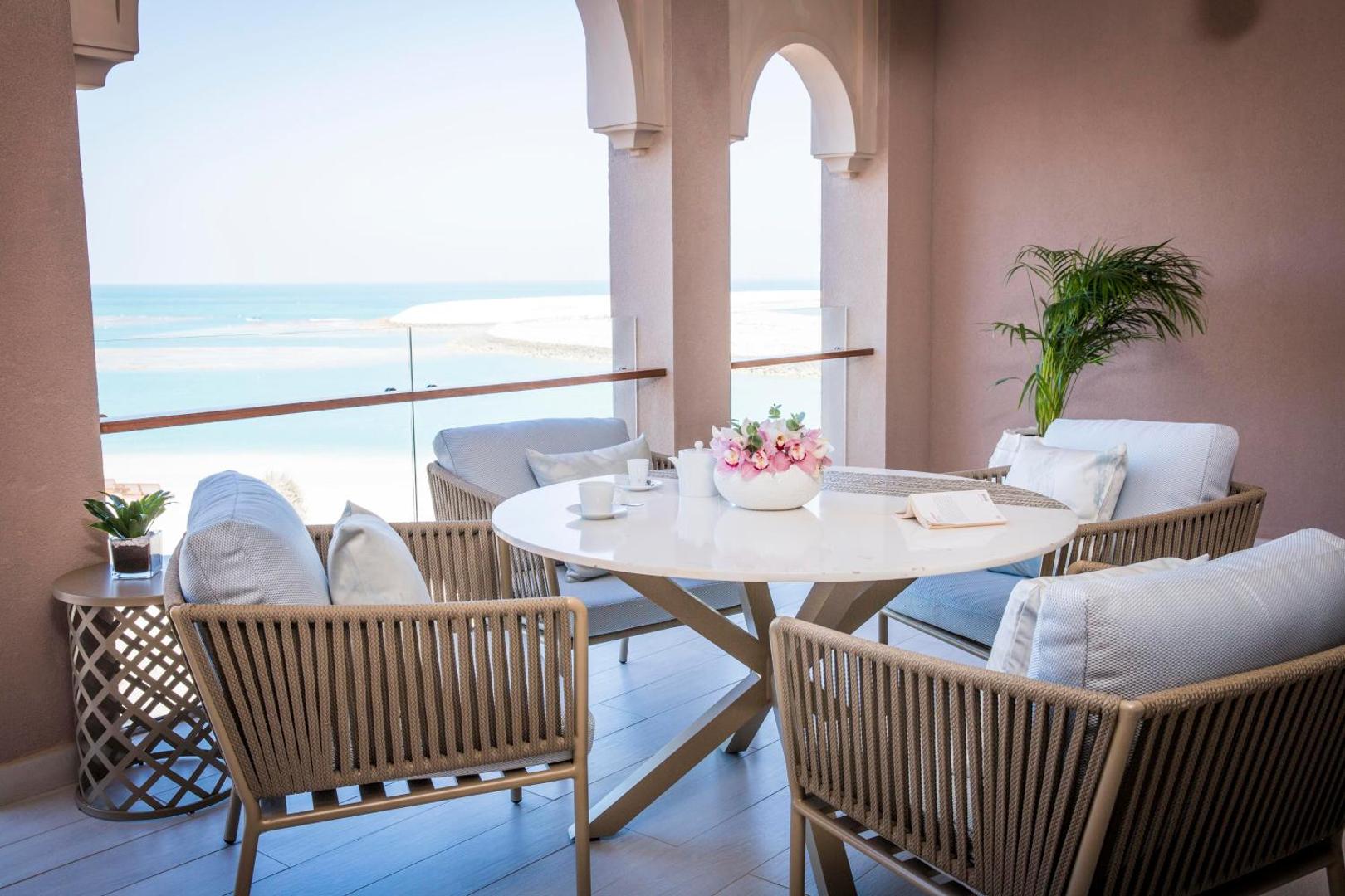 Royal Saray Resort