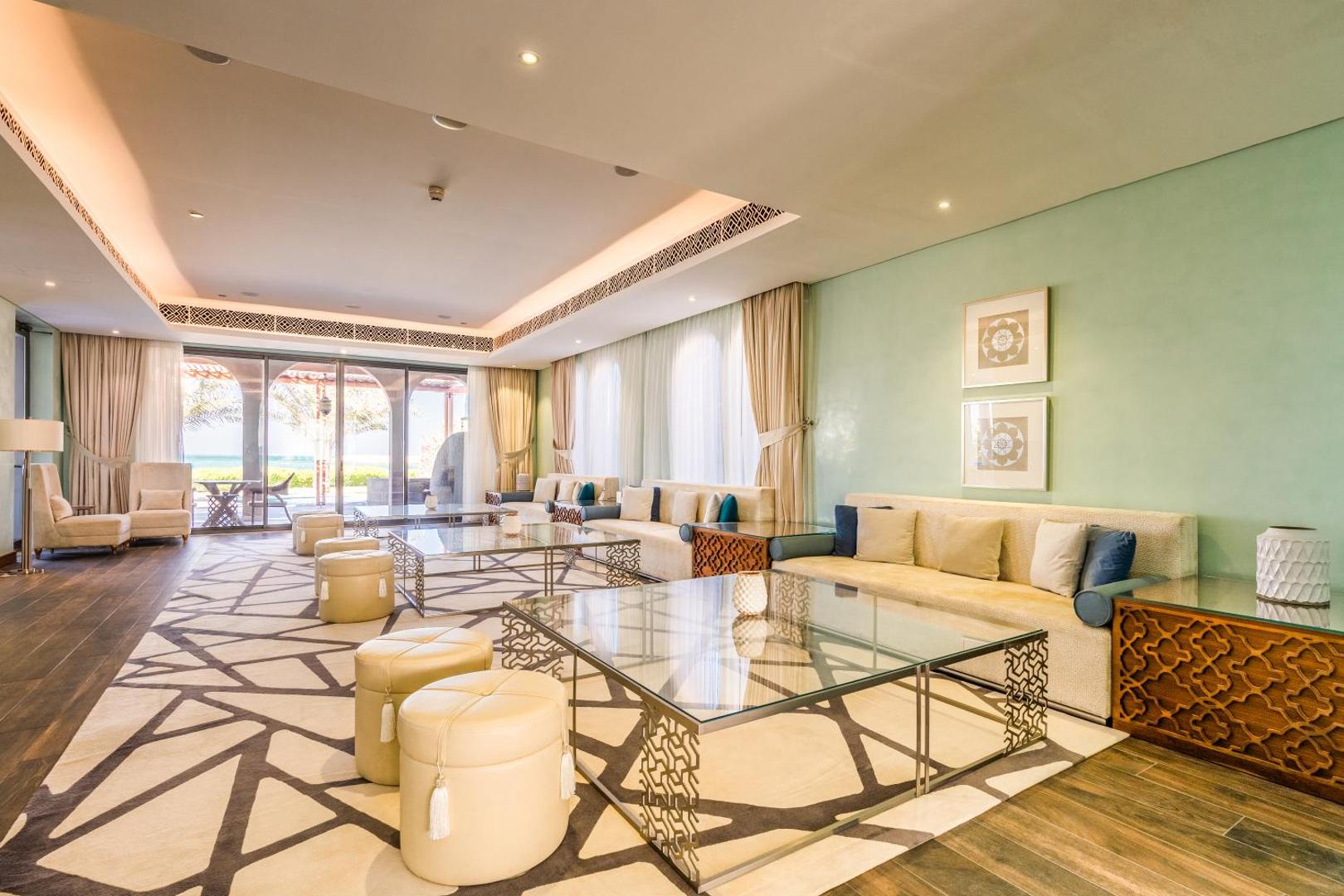 Royal Saray Resort