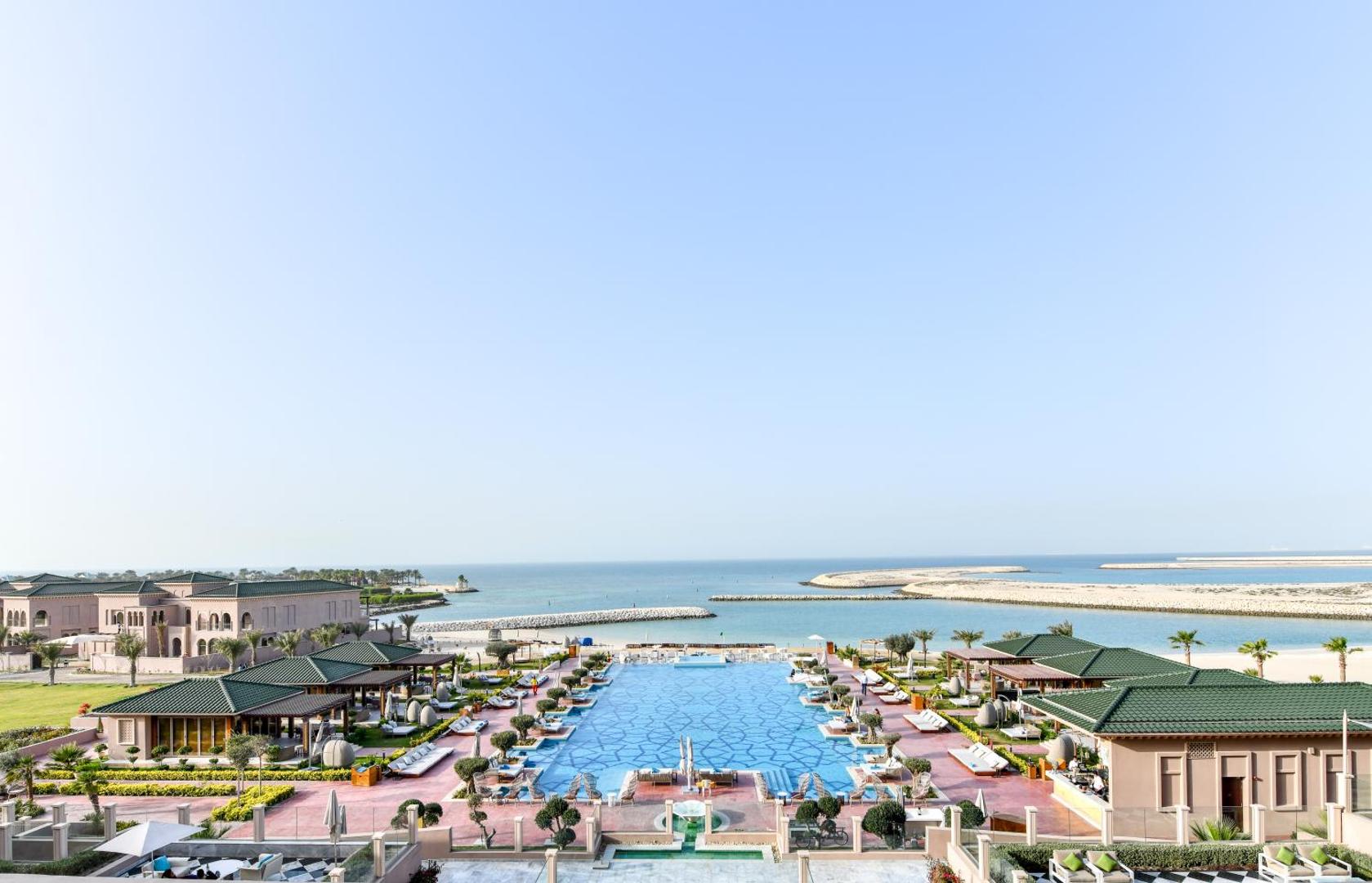 Royal Saray Resort