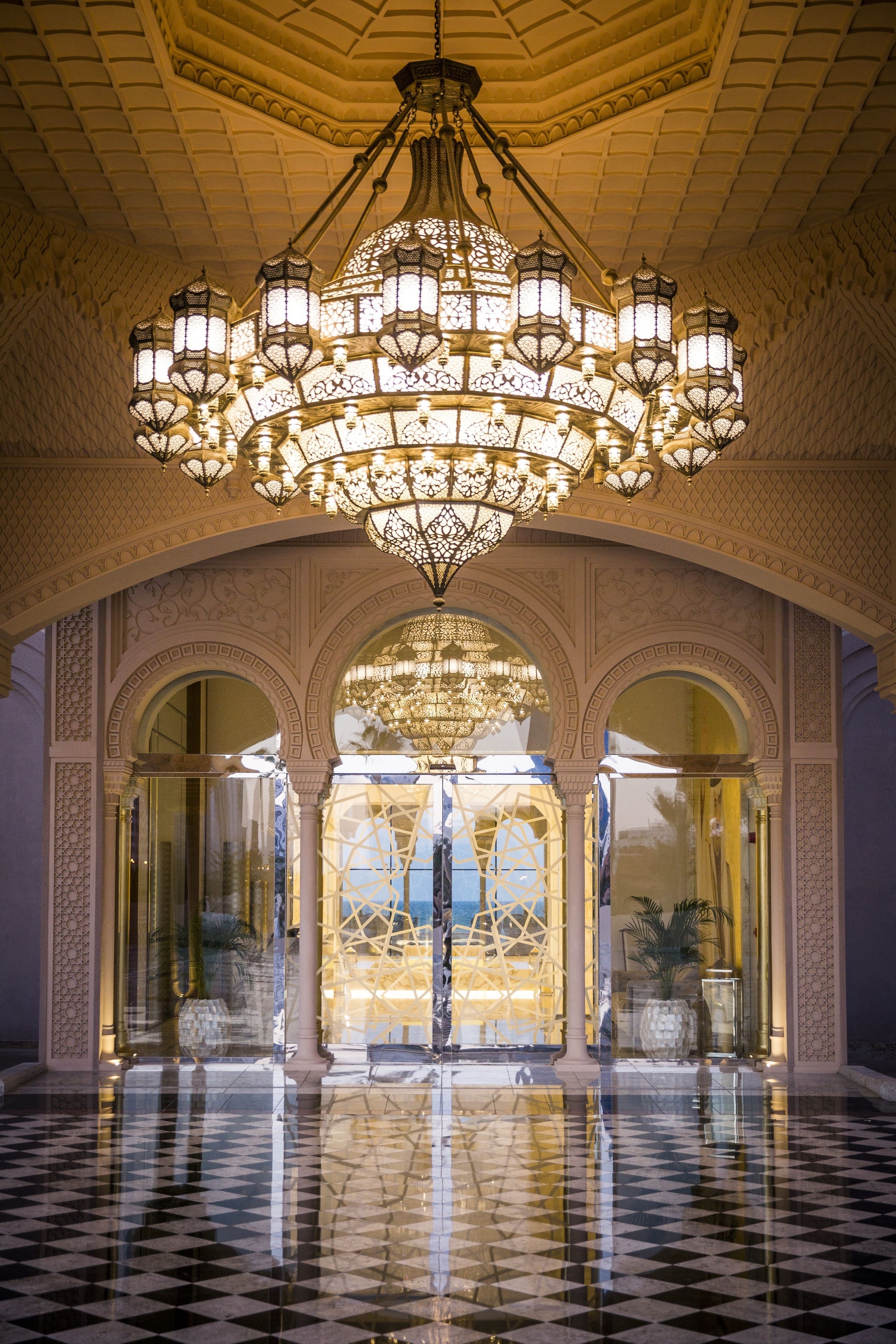 Royal Saray Resort