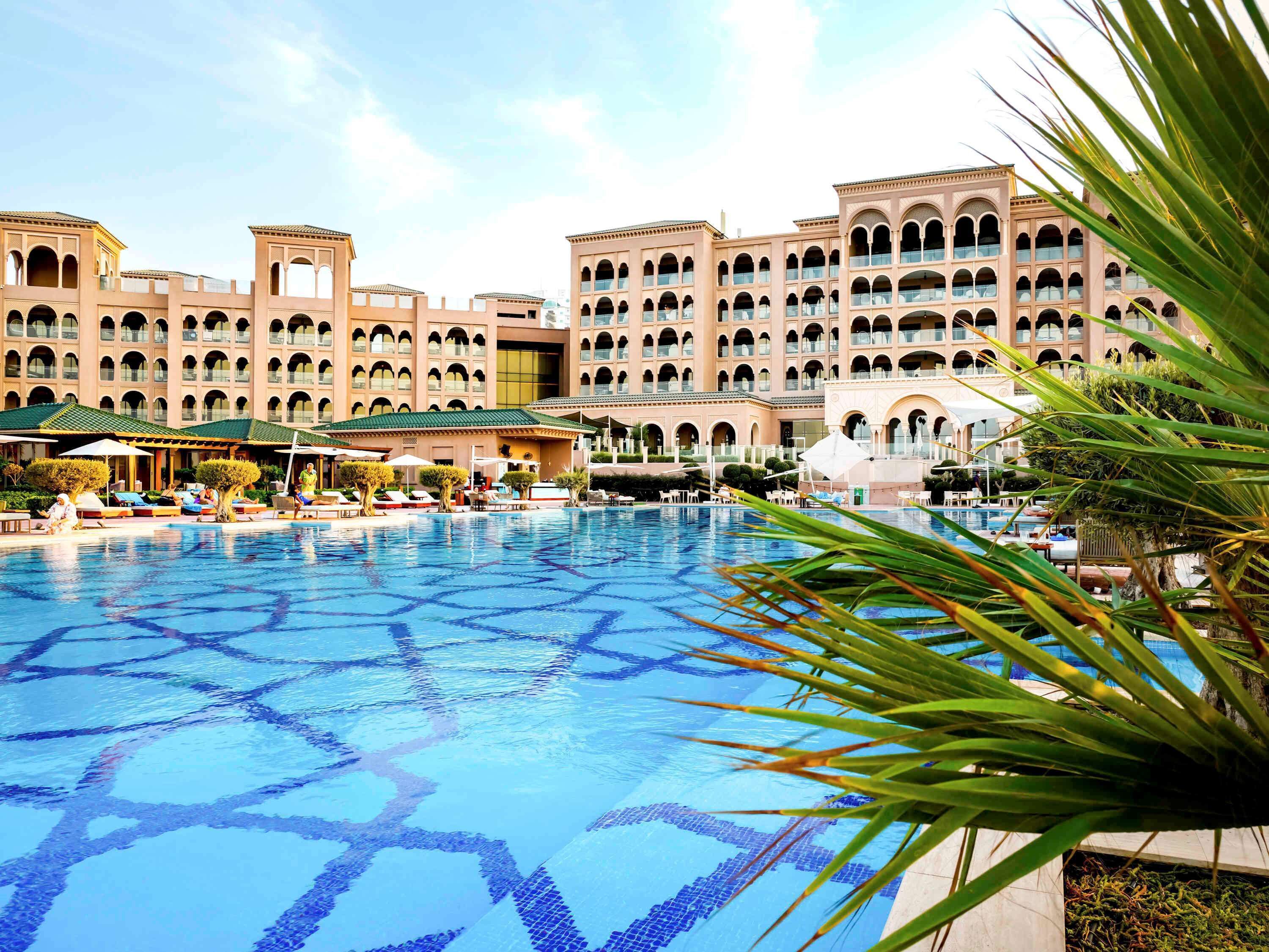 Royal Saray Resort