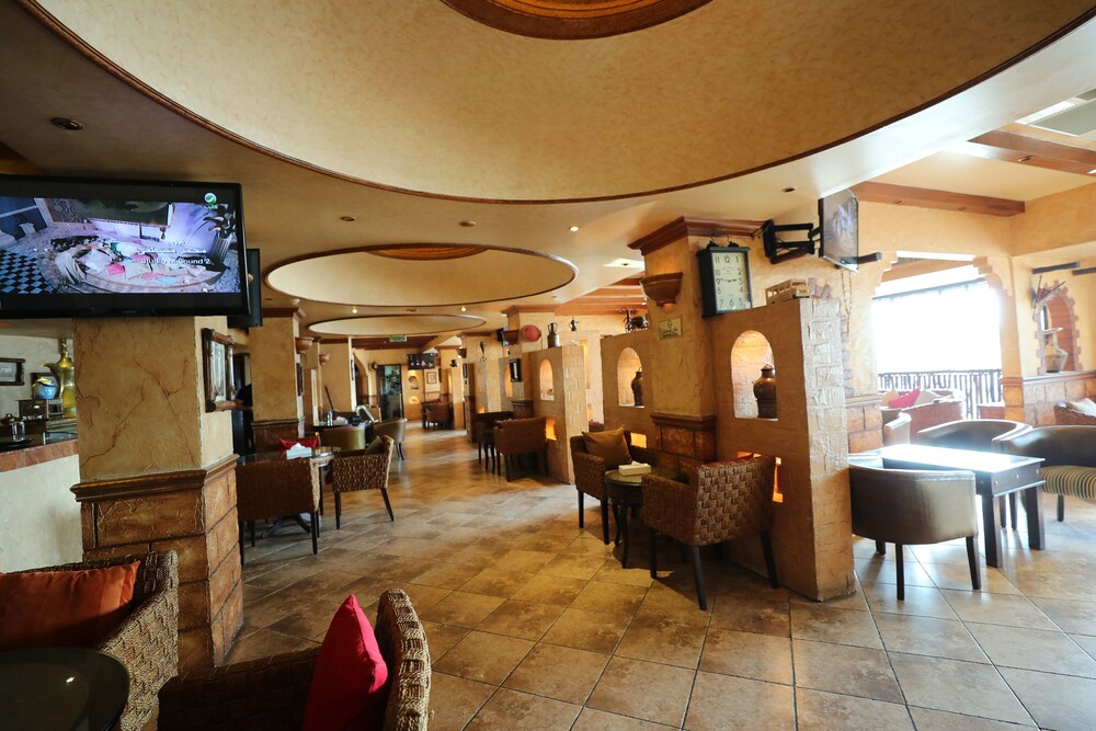 Semiramis Hotel by OYO Rooms