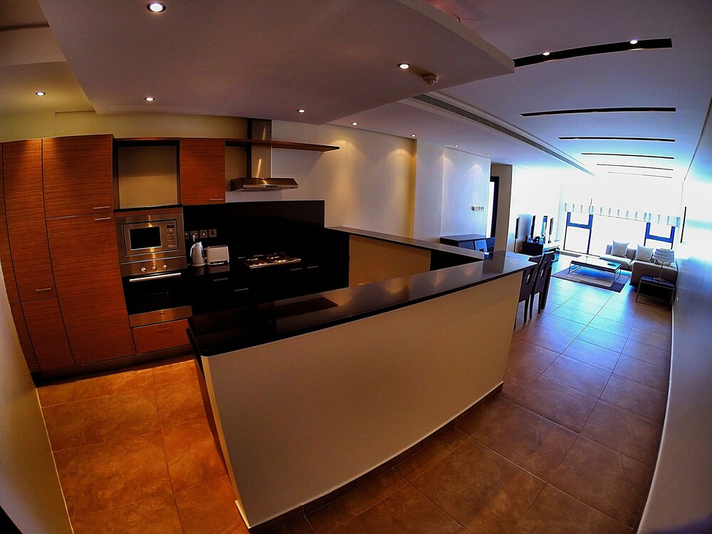 Swan Apartments II ( Family & Business Travelers only)