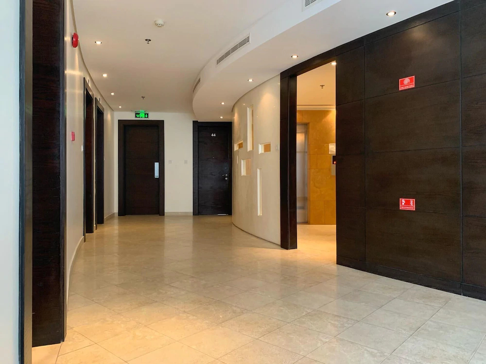 Swan Apartments II ( Family & Business Travelers only)