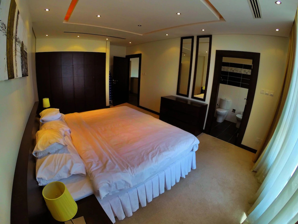 Swan Apartments II ( Family & Business Travelers only)
