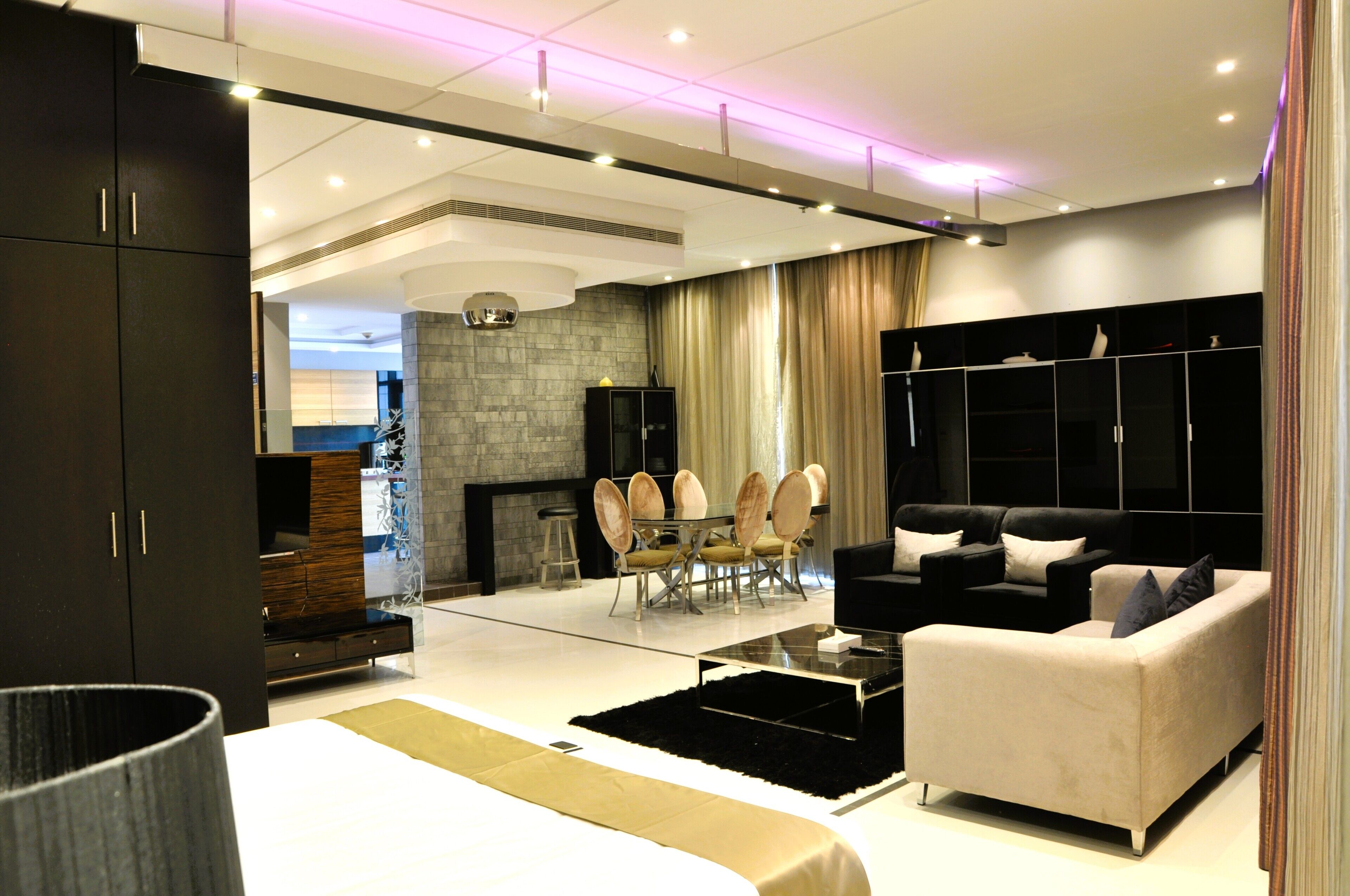Sway Suites