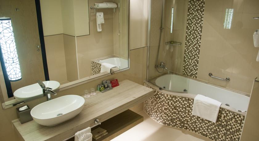 The Gulf Hotel Bahrain Convention & Spa