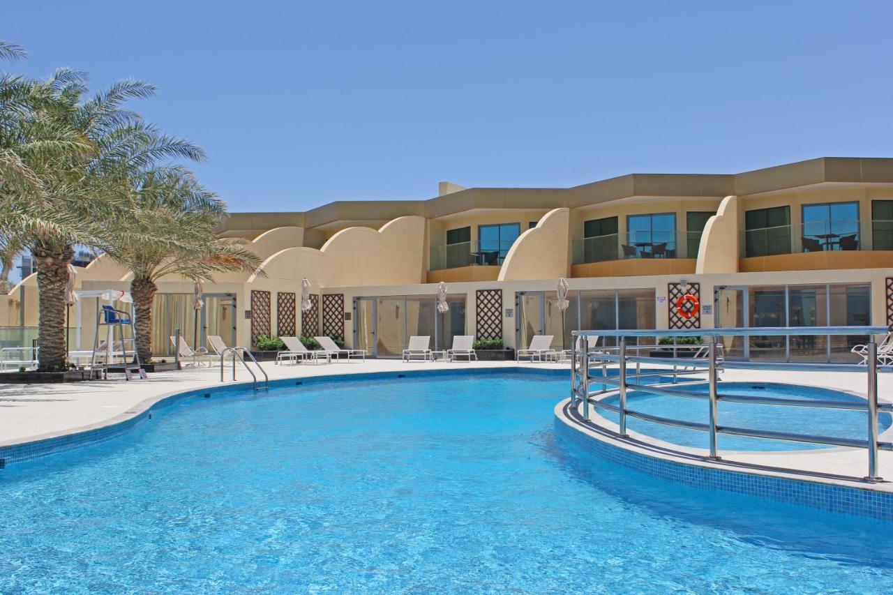 Grand Swiss-Belhotel Waterfront, Seef