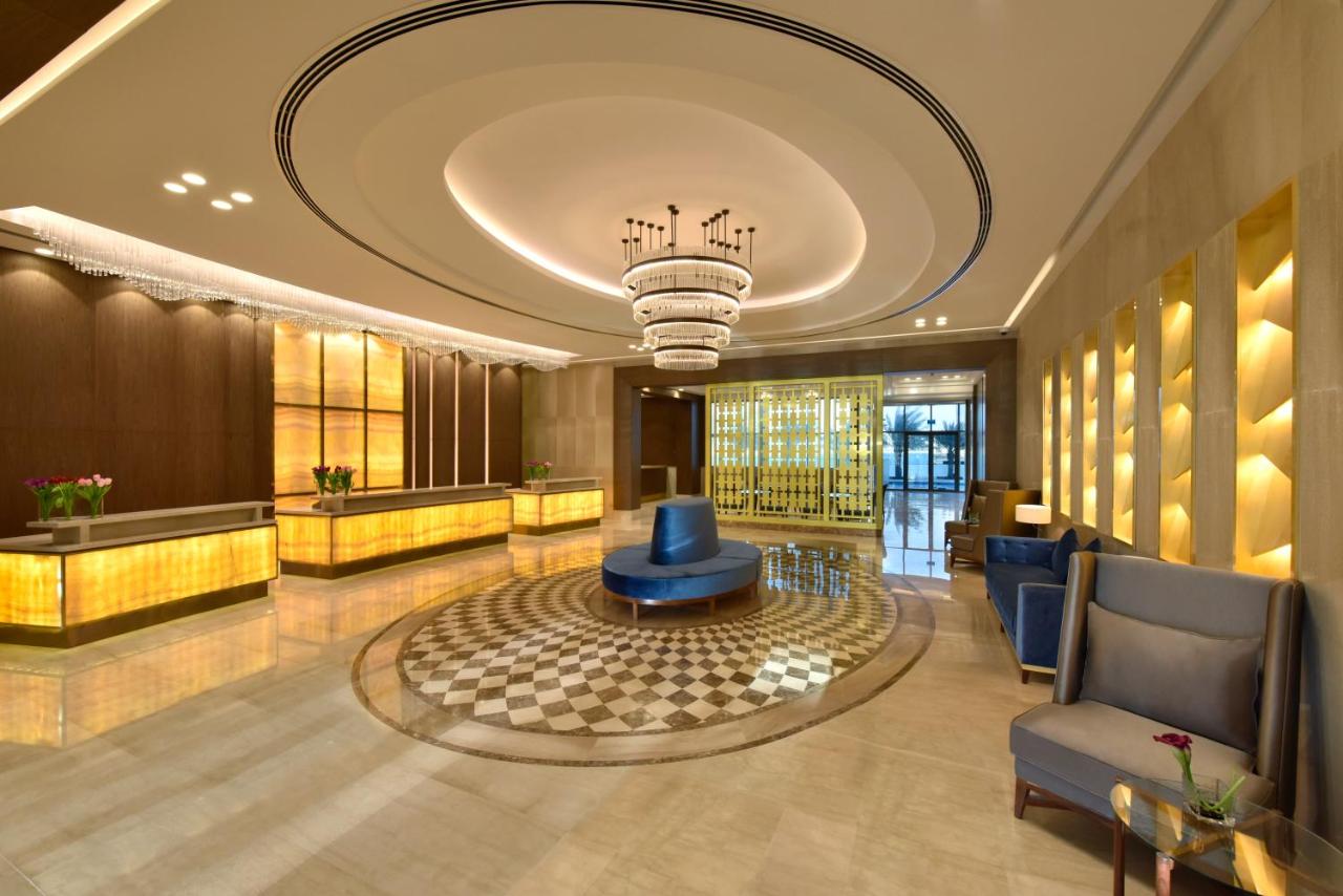 Grand Swiss-Belhotel Waterfront, Seef