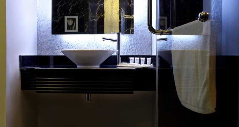 Ista Suites Seef