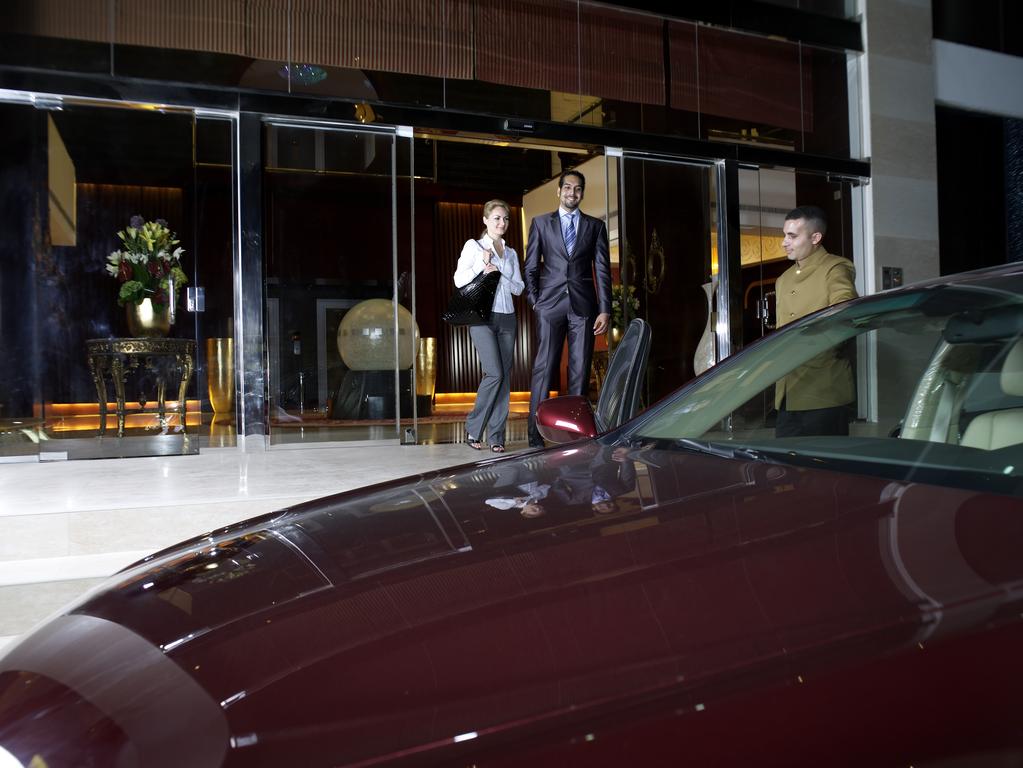 Ista Suites Seef