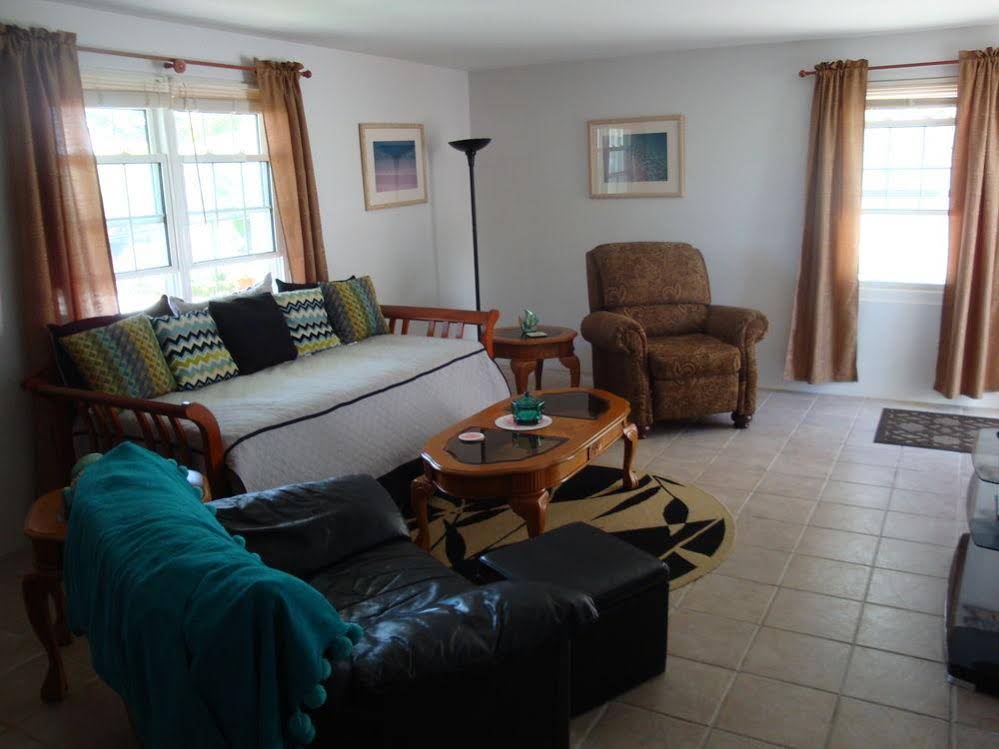 6 Cloverdale Close