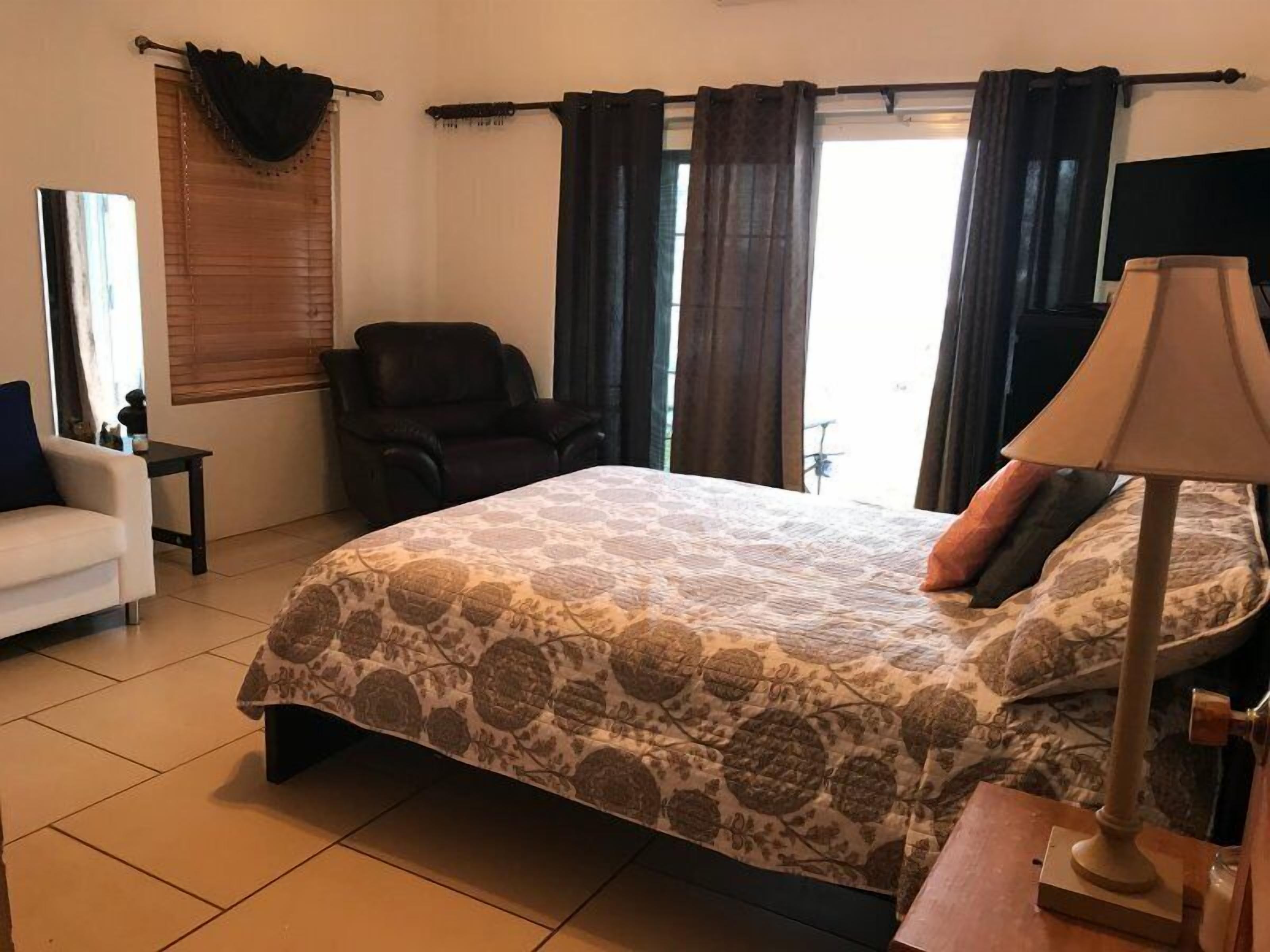 Blue Diamond Apartments