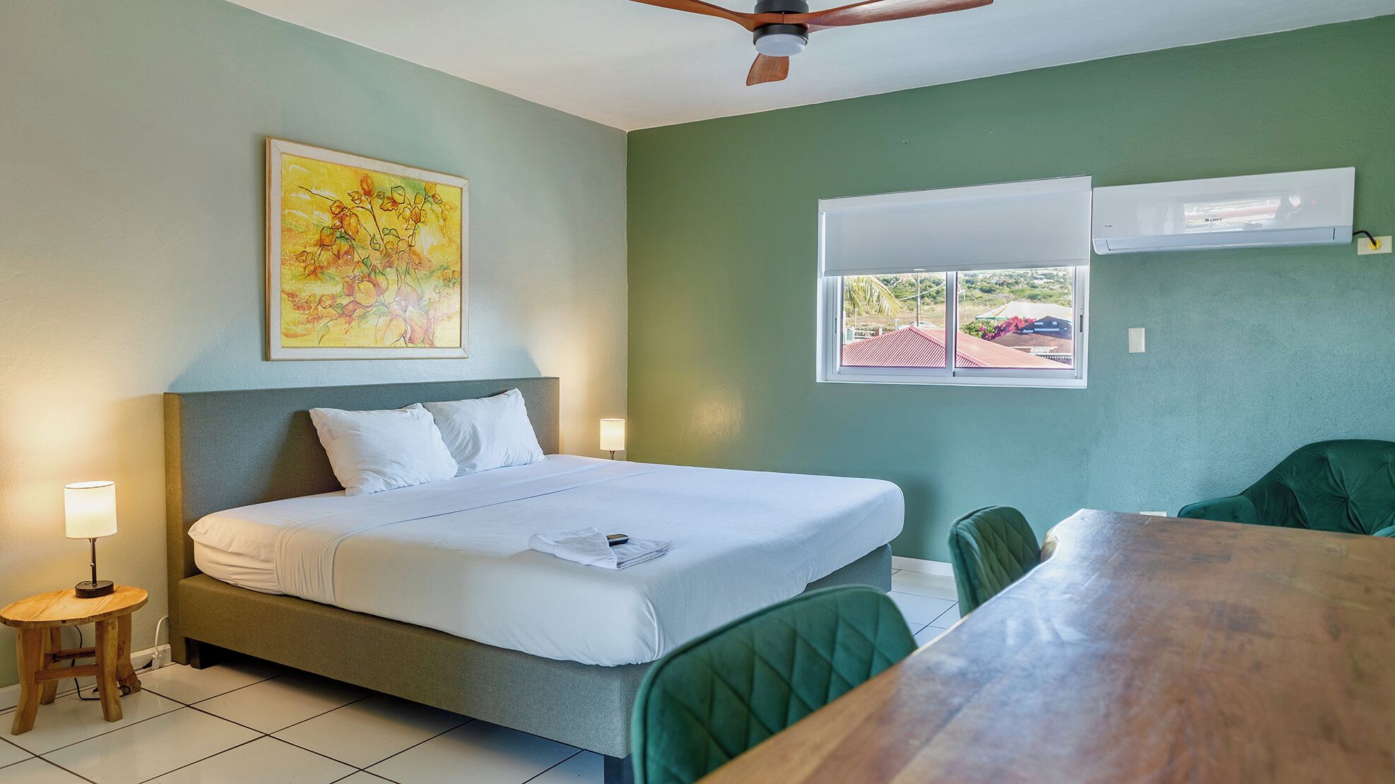 Talk Of The Town Inn & Suites