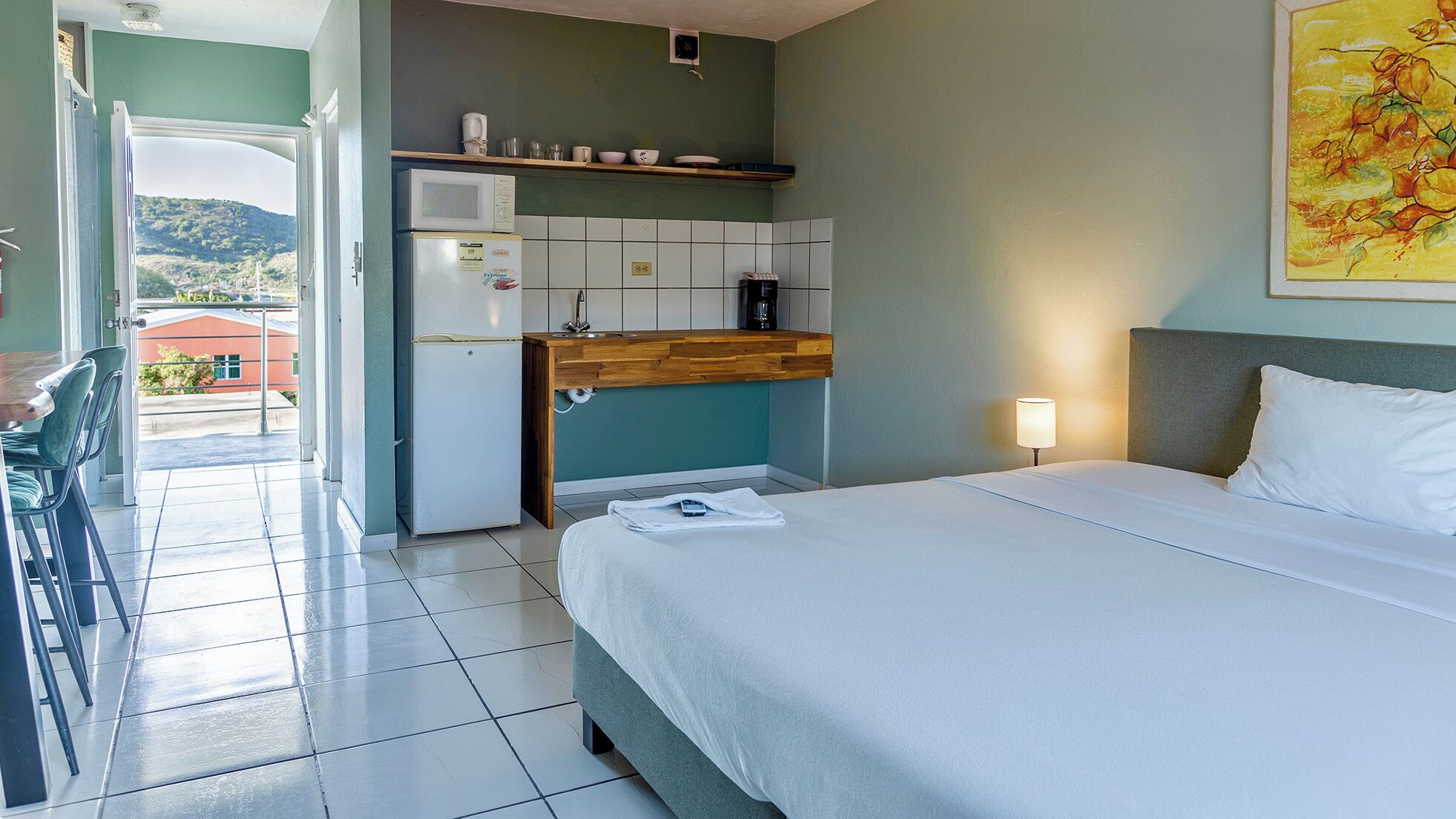 Talk Of The Town Inn & Suites