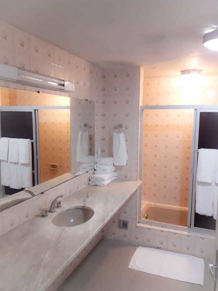 Sateltour Hoteis Garvey