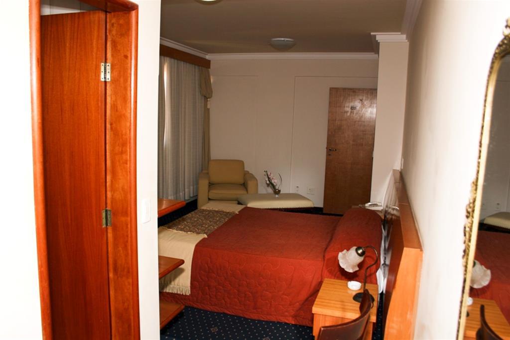 Athenas Plaza Hotel