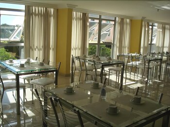 Kingstown Hotel