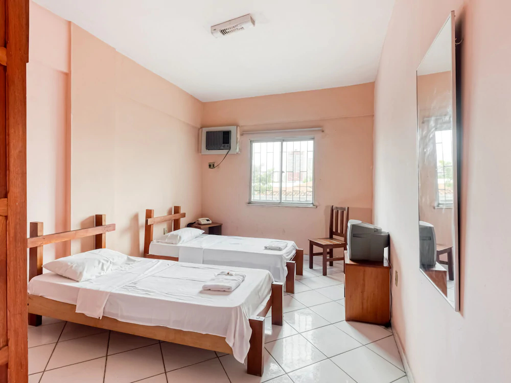 Hotel Taja by OYO Rooms
