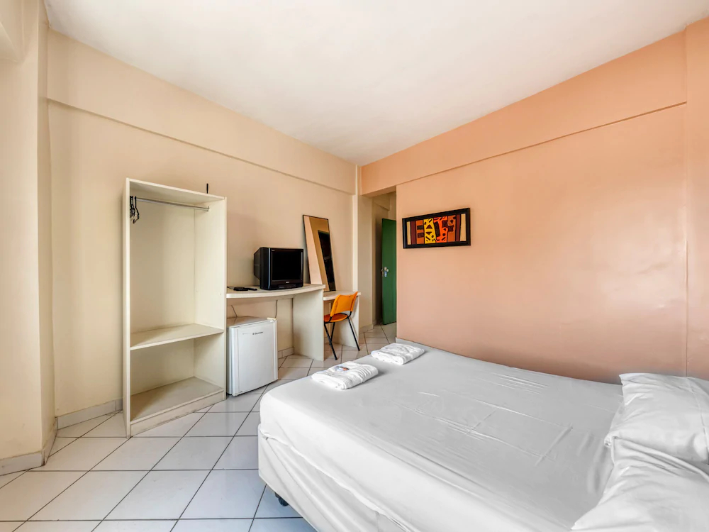 Hotel Taja by OYO Rooms
