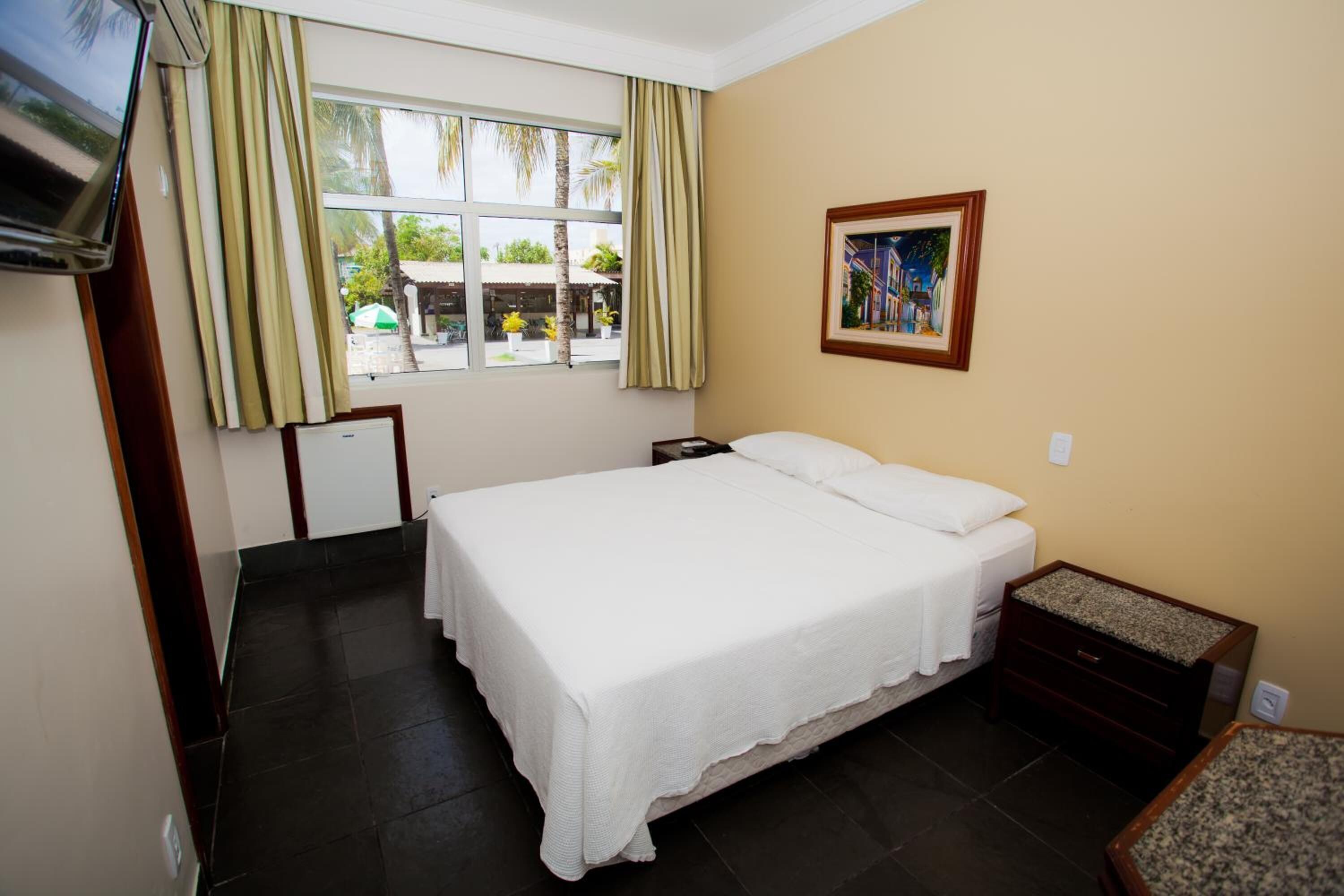 Aipana Plaza Hotel
