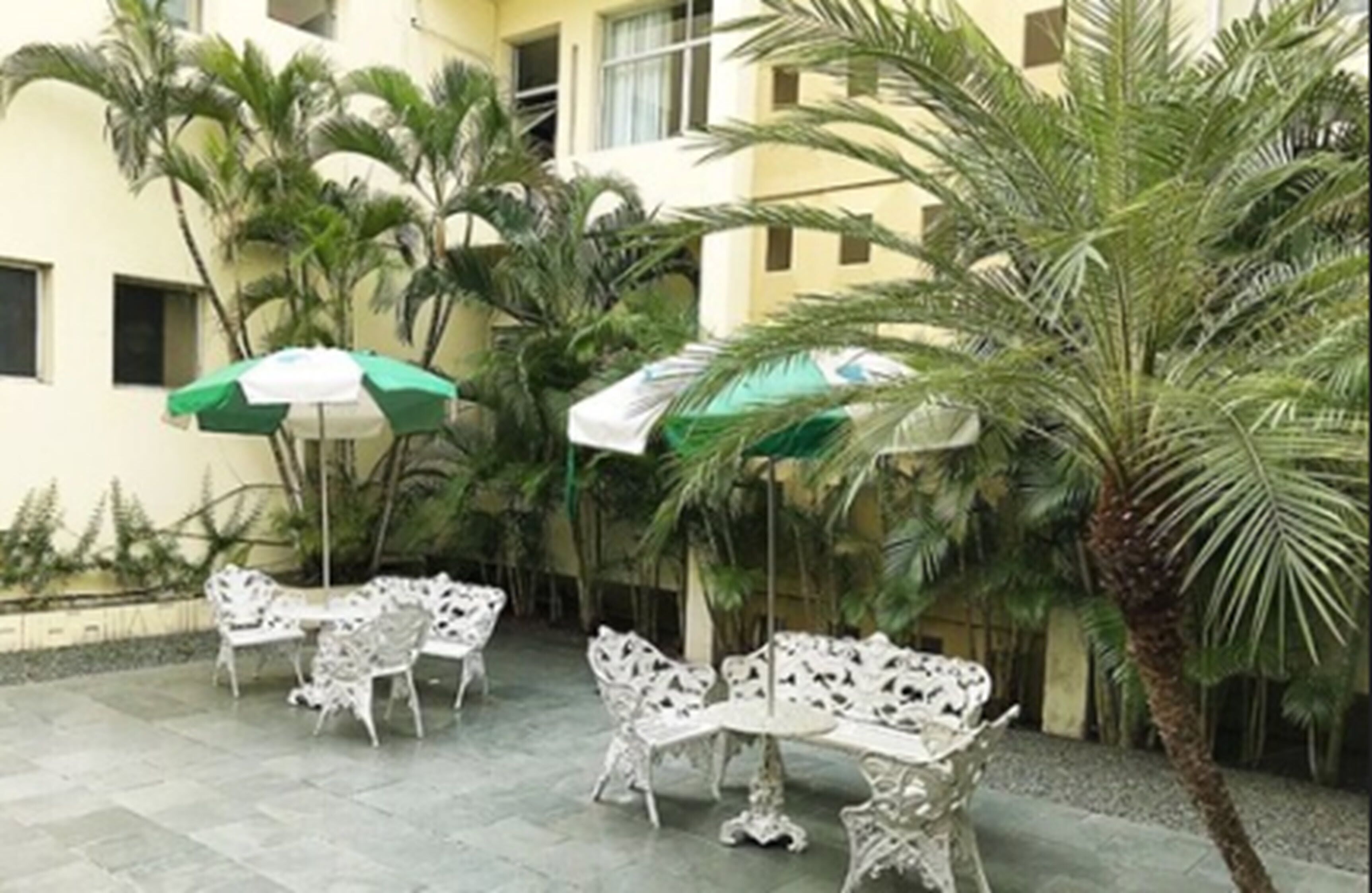 Aipana Plaza Hotel