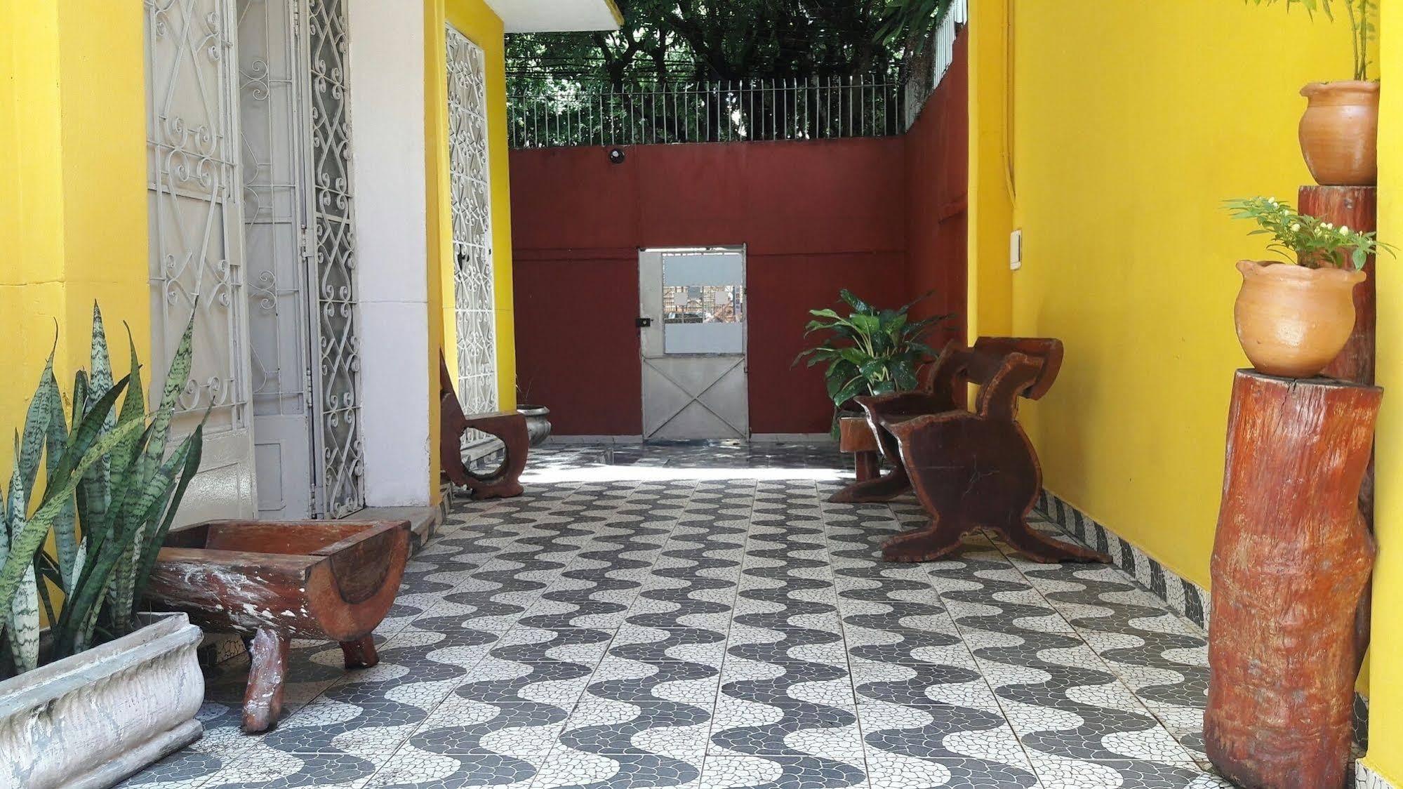Hostel For Us