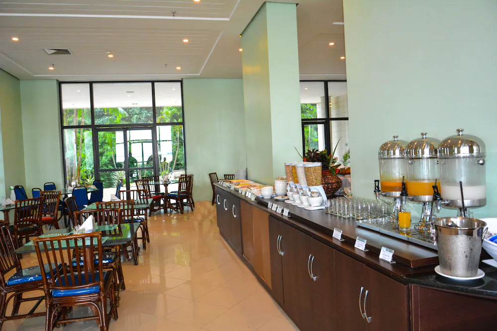 Tropical Executive Hotel