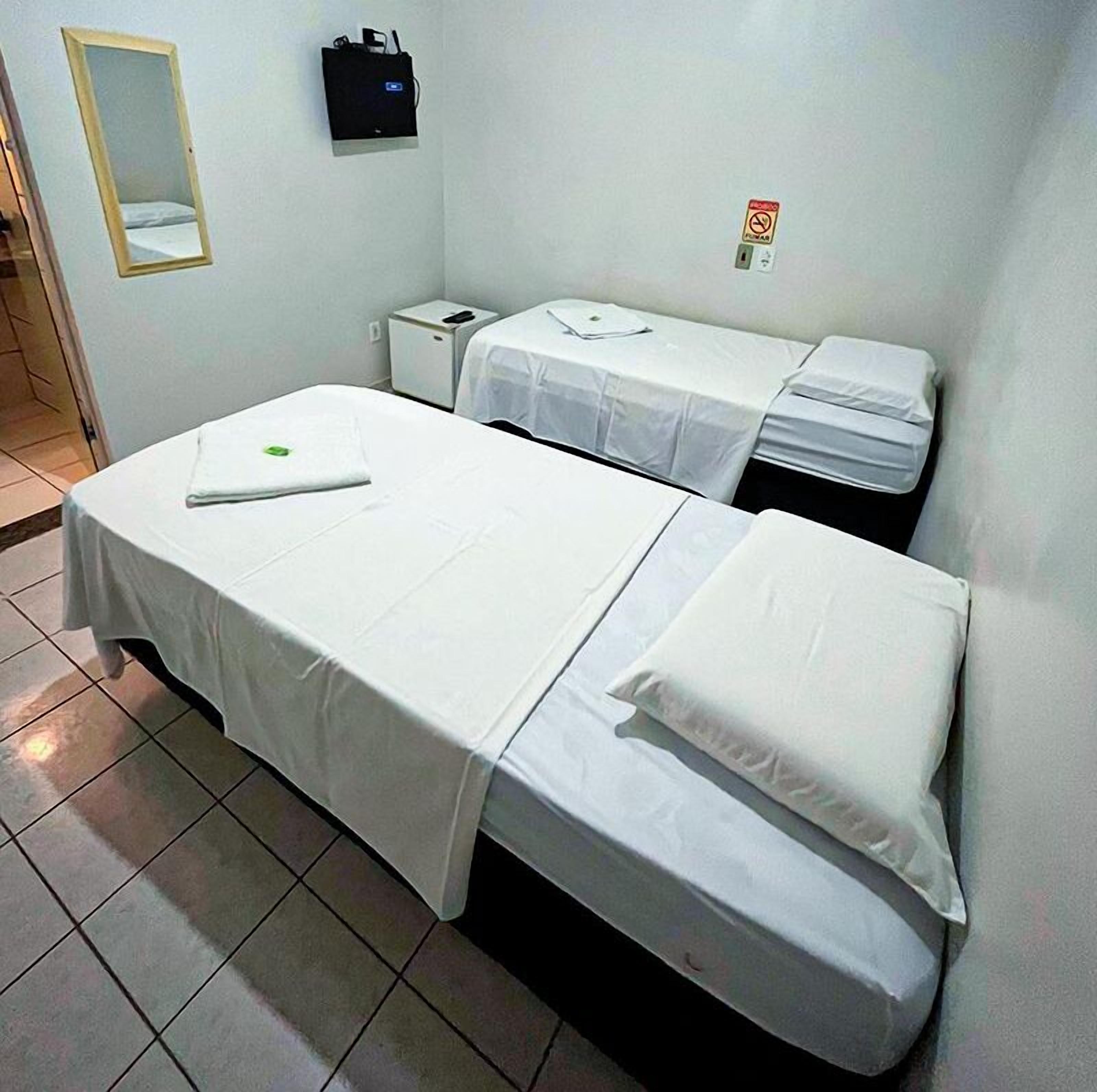 Nunes Hotel