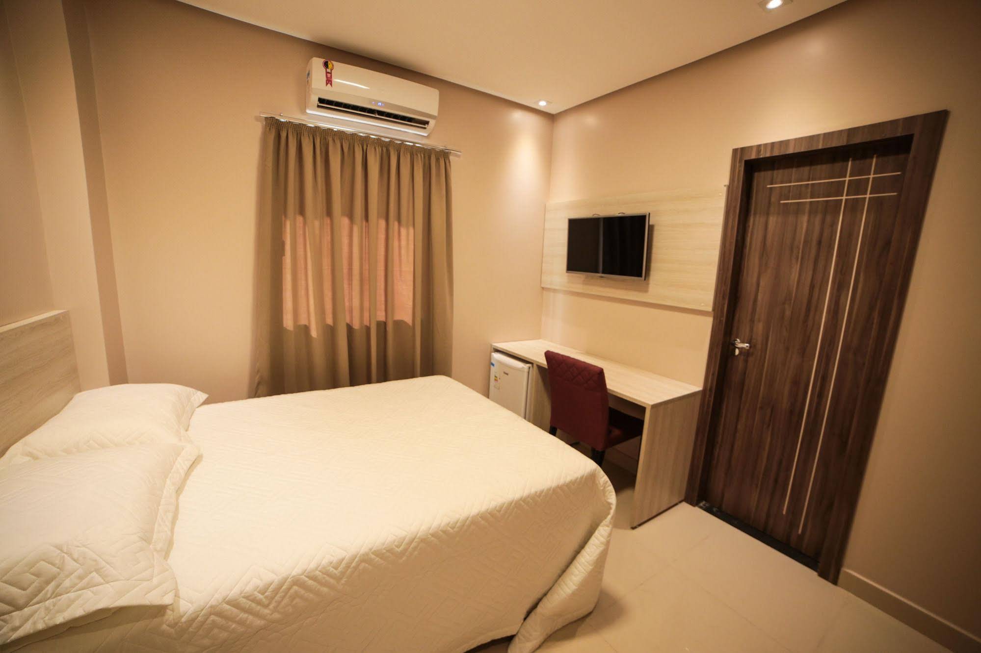 Hotel London