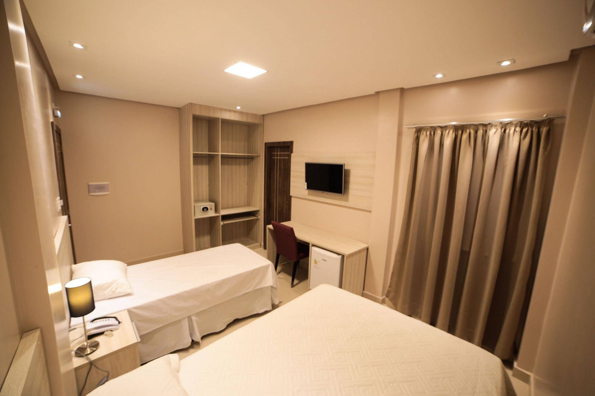 Hotel London