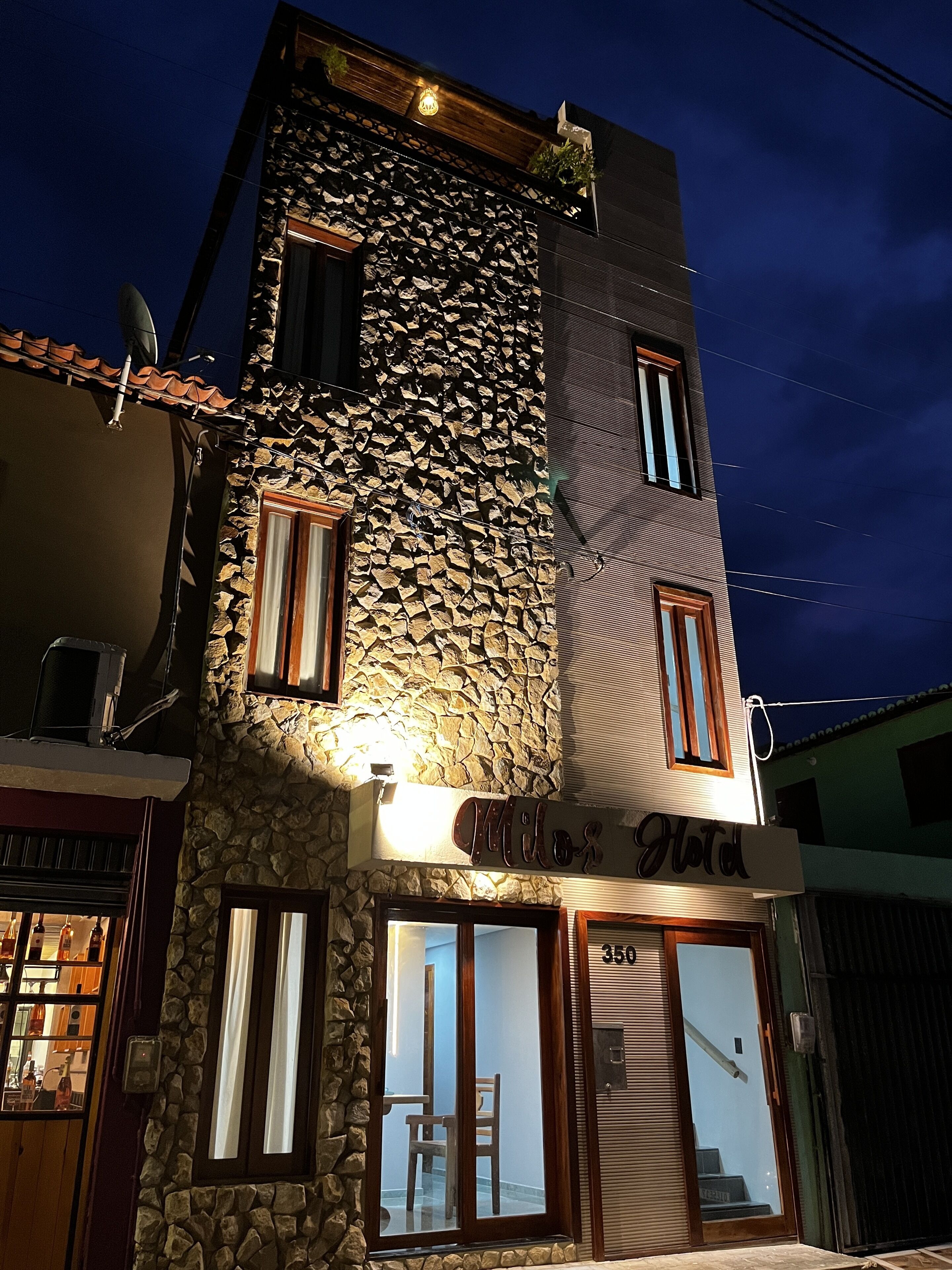 Milos Hotel Icarai