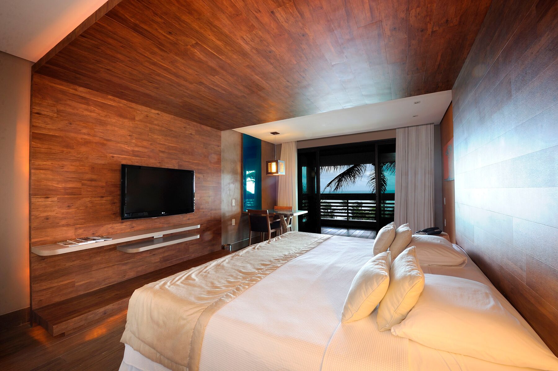 Carmel Charme Resort
