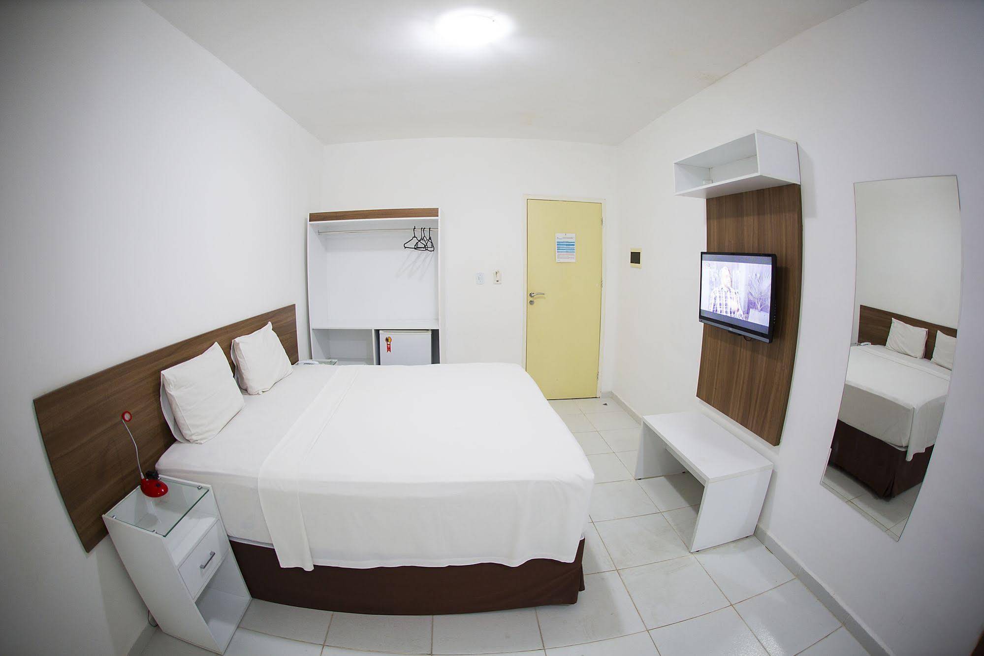 Araras Praia Hotel