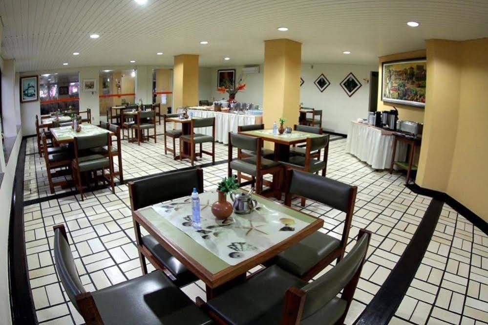 Nascimento Praia Hotel