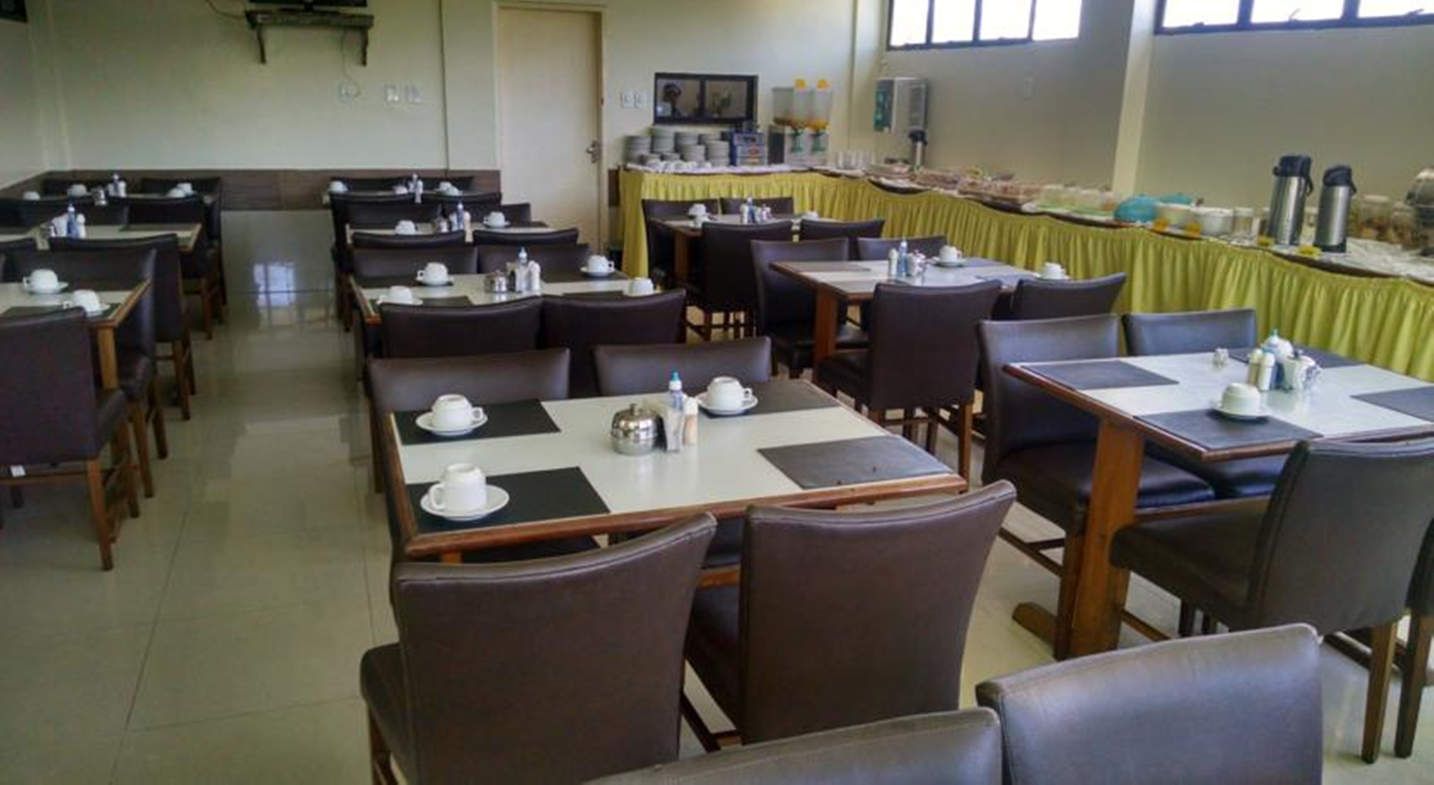Tropical Praia Hotel